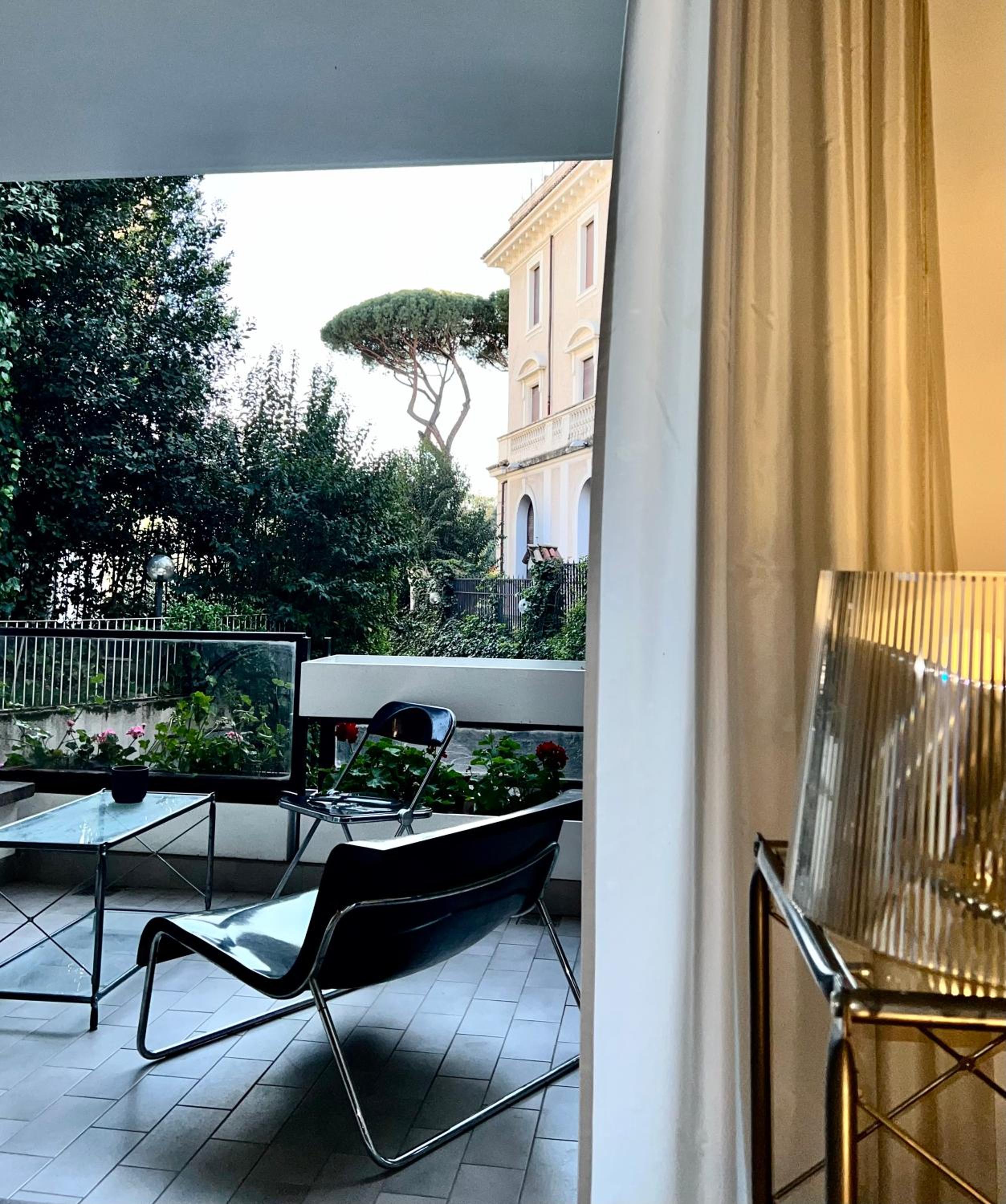 Villa Borghese Green Apartment