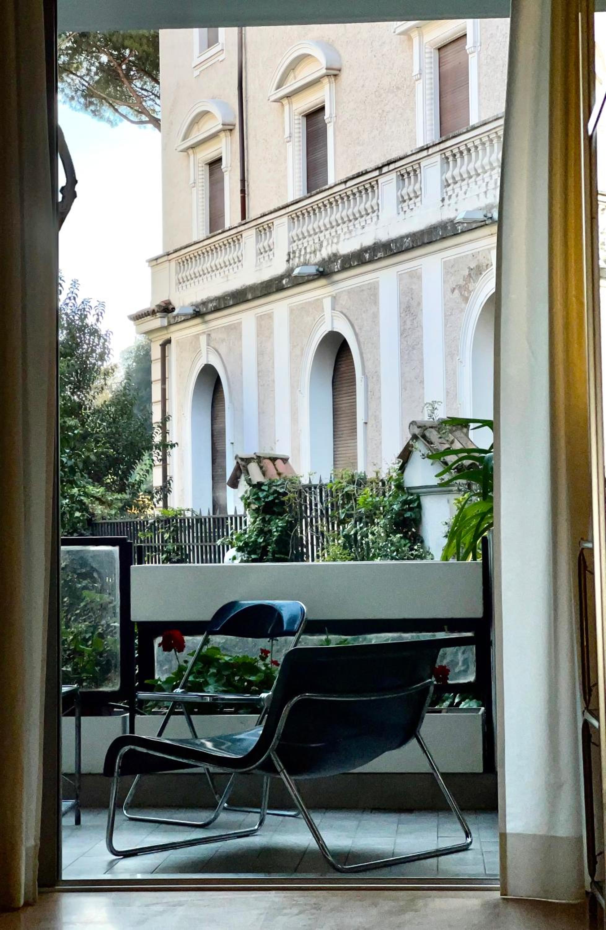 Villa Borghese Green Apartment