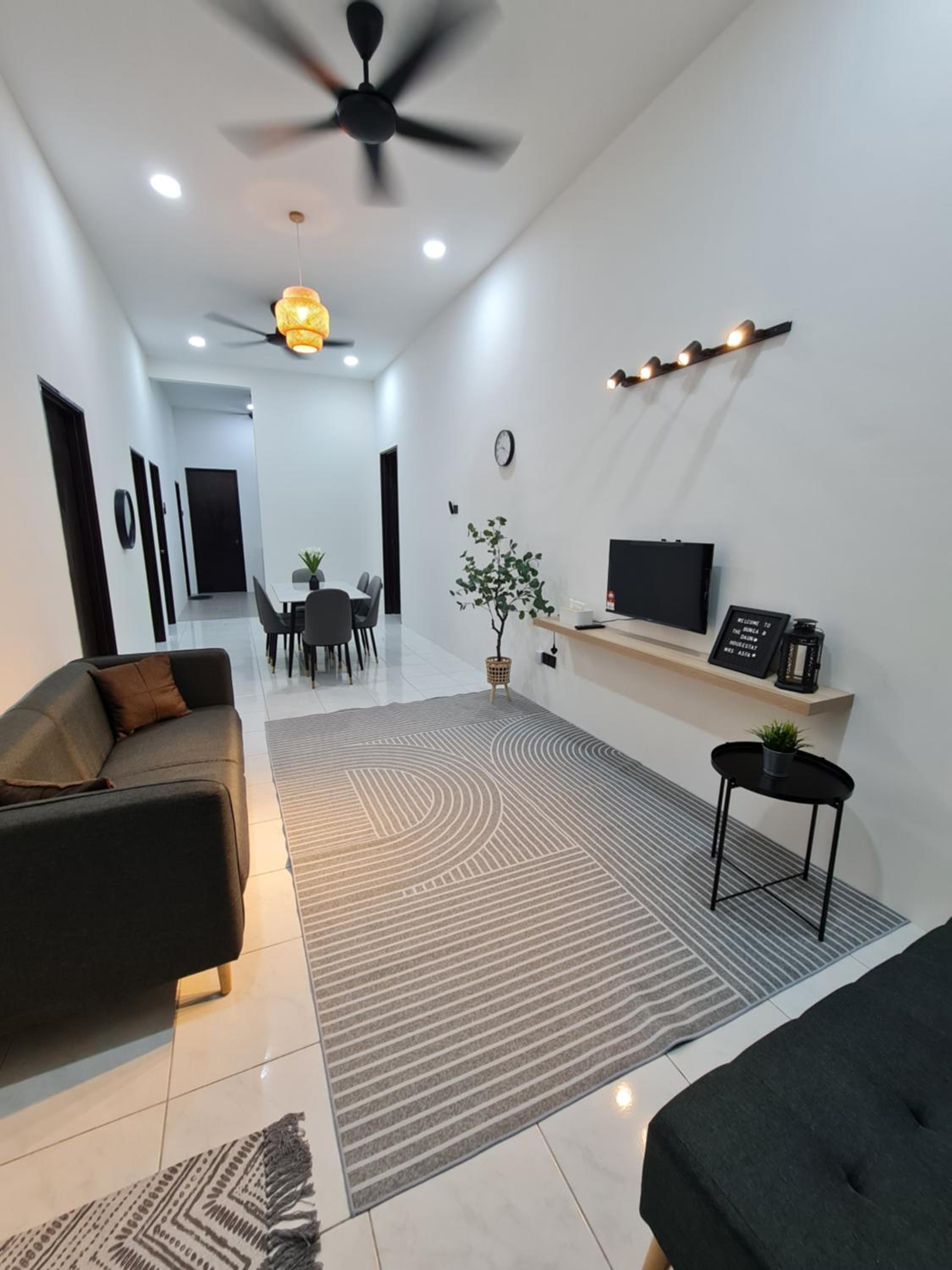 The Bunga and The Daun Housestay 2 photo 2