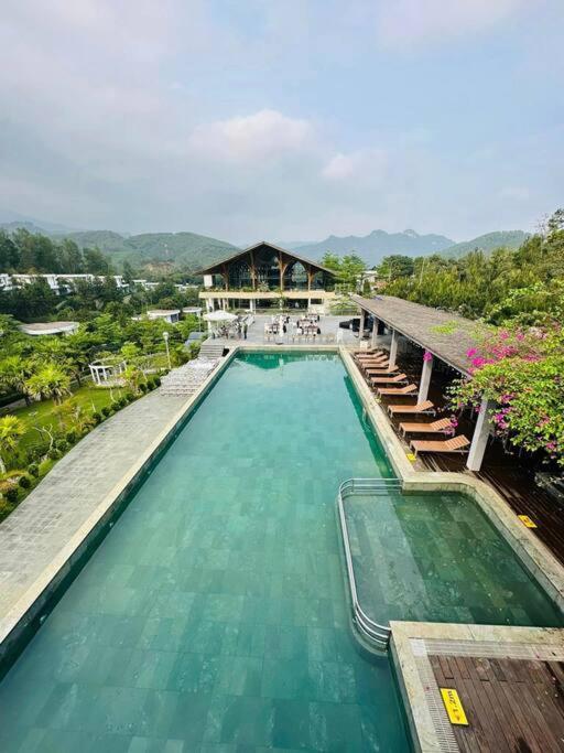 Ivory Mountain Villa