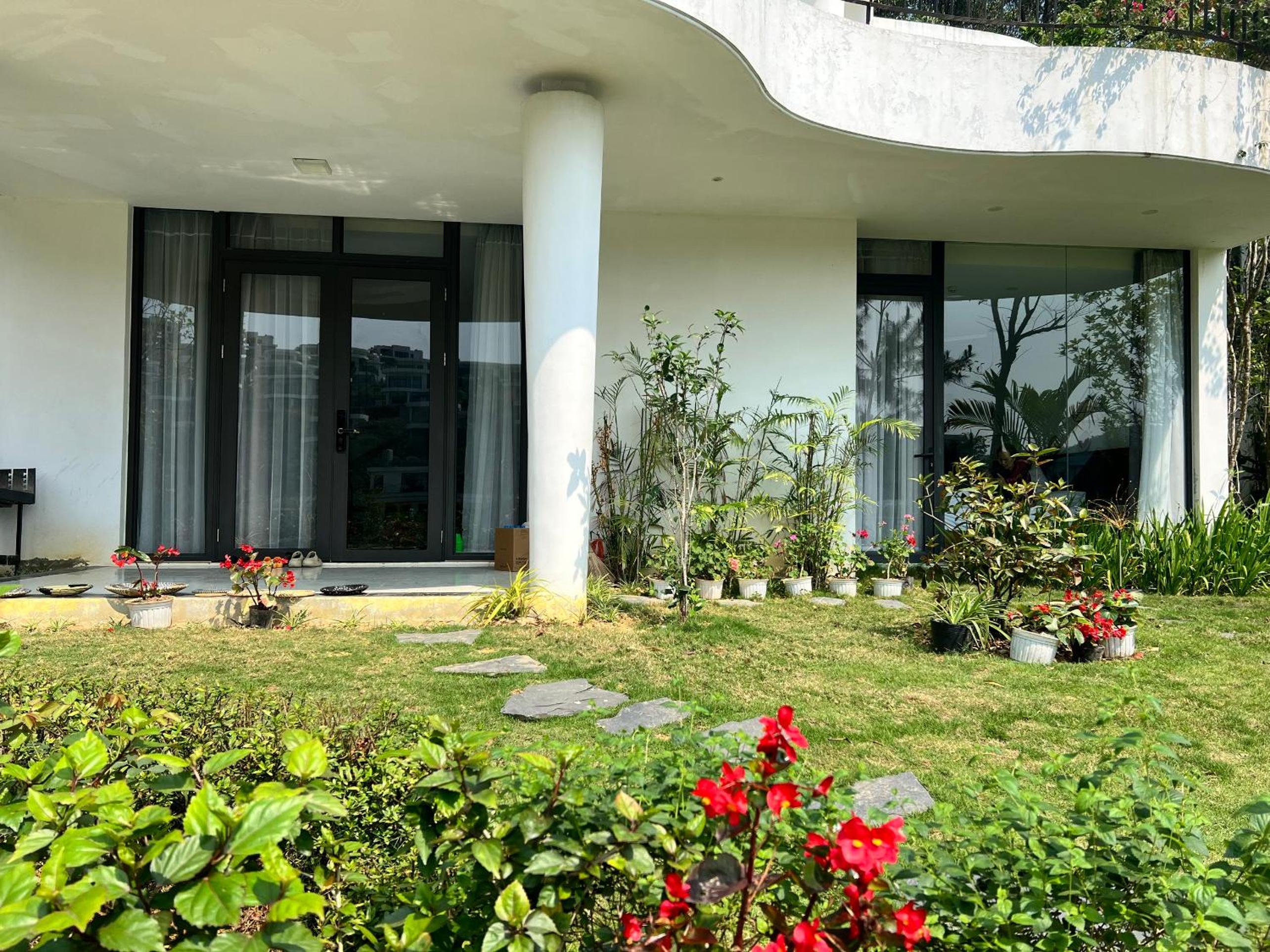 Ivory Mountain Villa