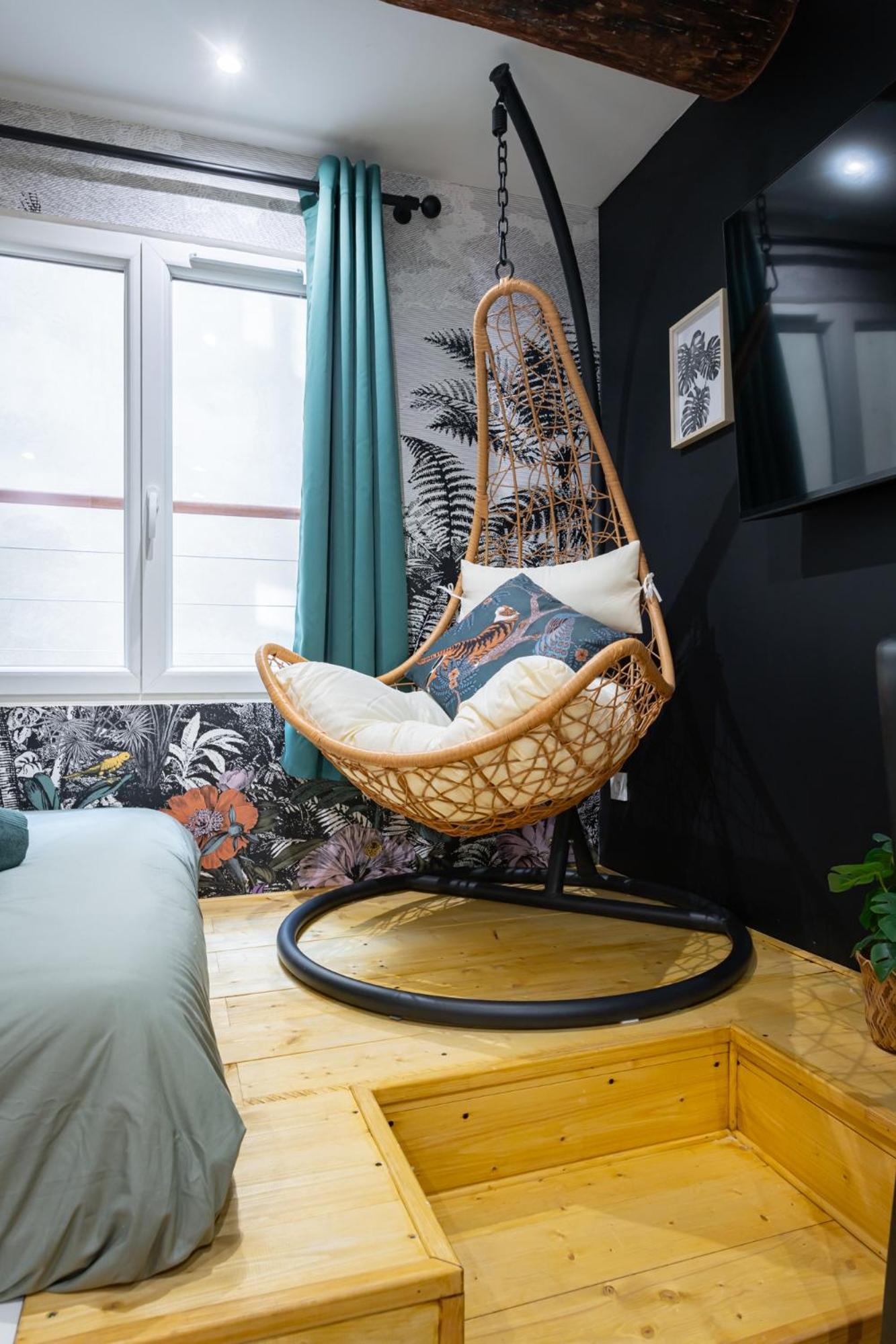 Urban Jungle Suite - Hyper Centre - Fauteuil suspendu