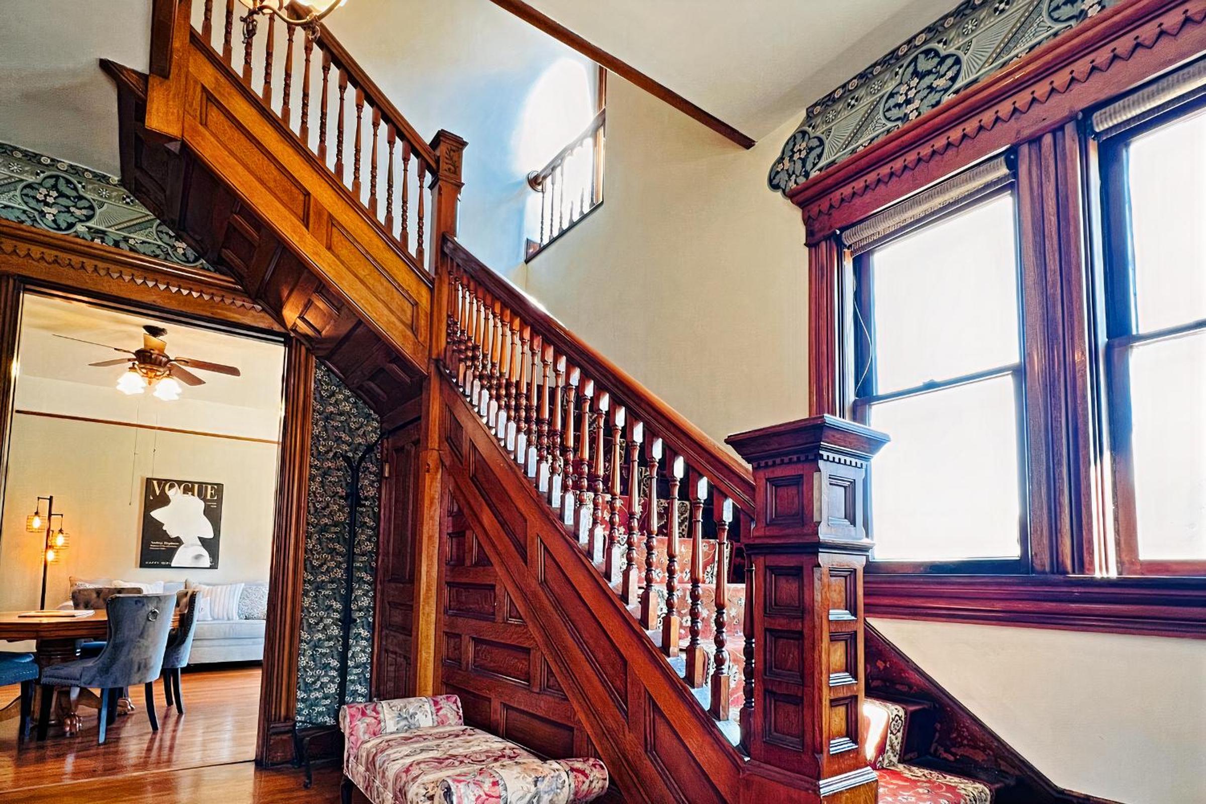 The Villa on Meridian