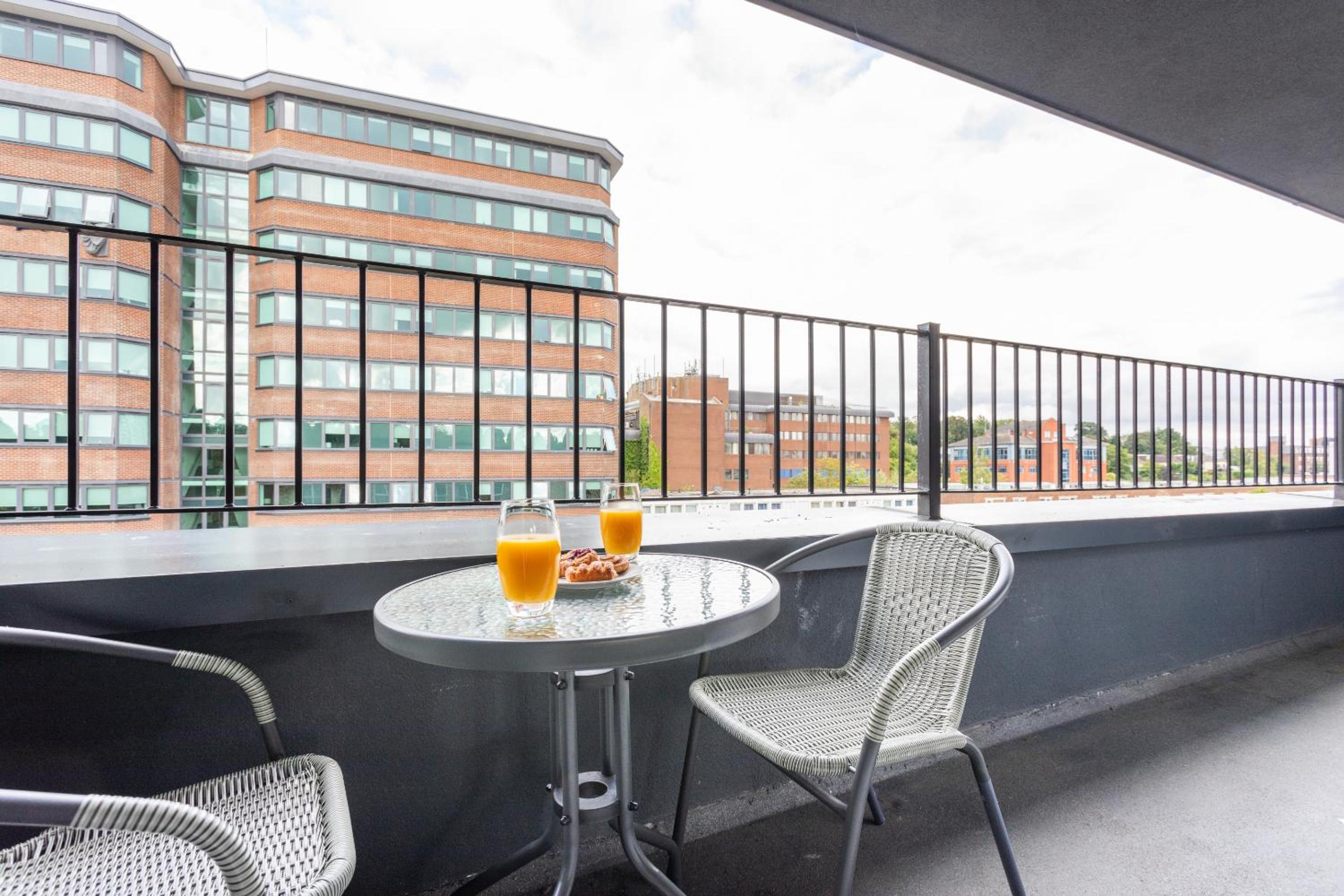 balance & terrace