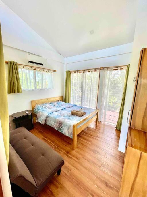 Exclusive Villa & Pool in Panglao view 3