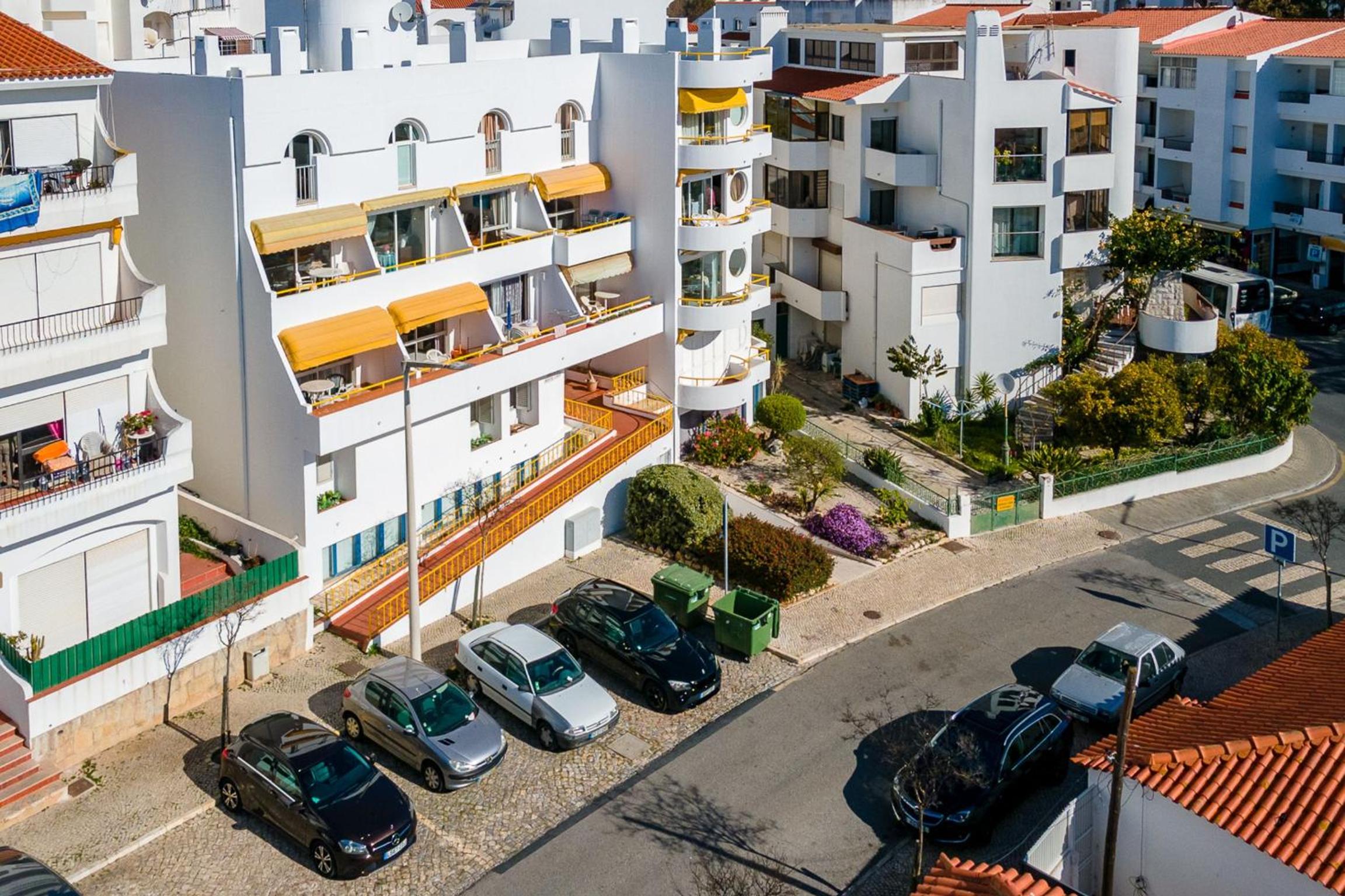 Typical T2 in Albufeira w/ Balcony by LovelyStay view 2