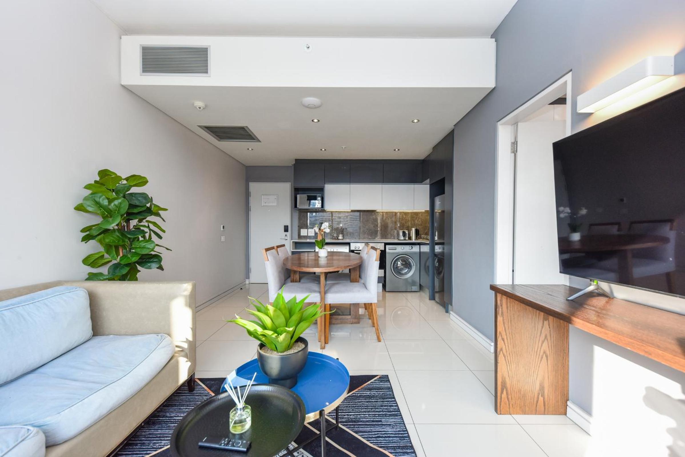Modern Apartment in 5 Star hotel, Backup Power and Water