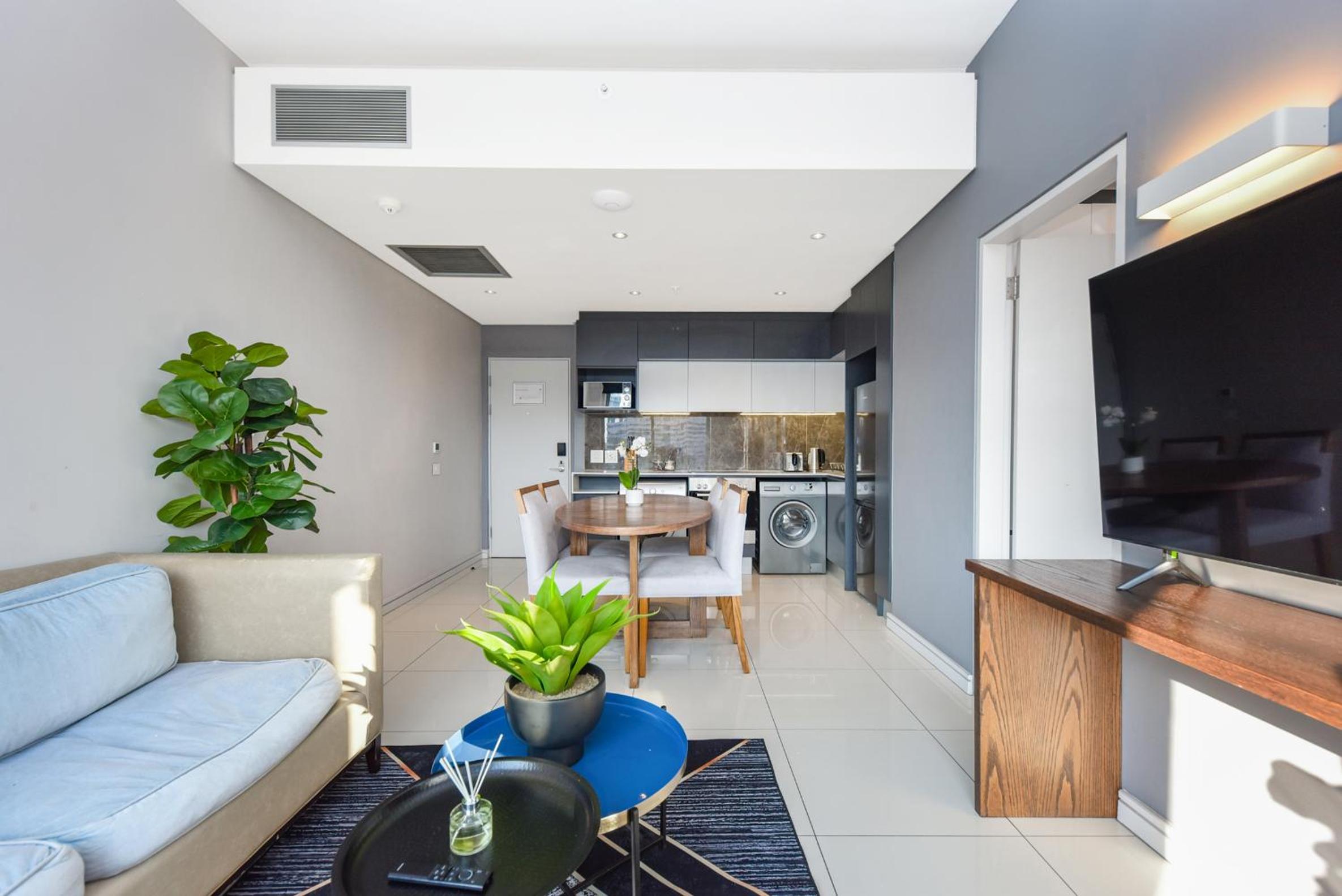 Modern Apartment in 5 Star hotel, Backup Power and Water