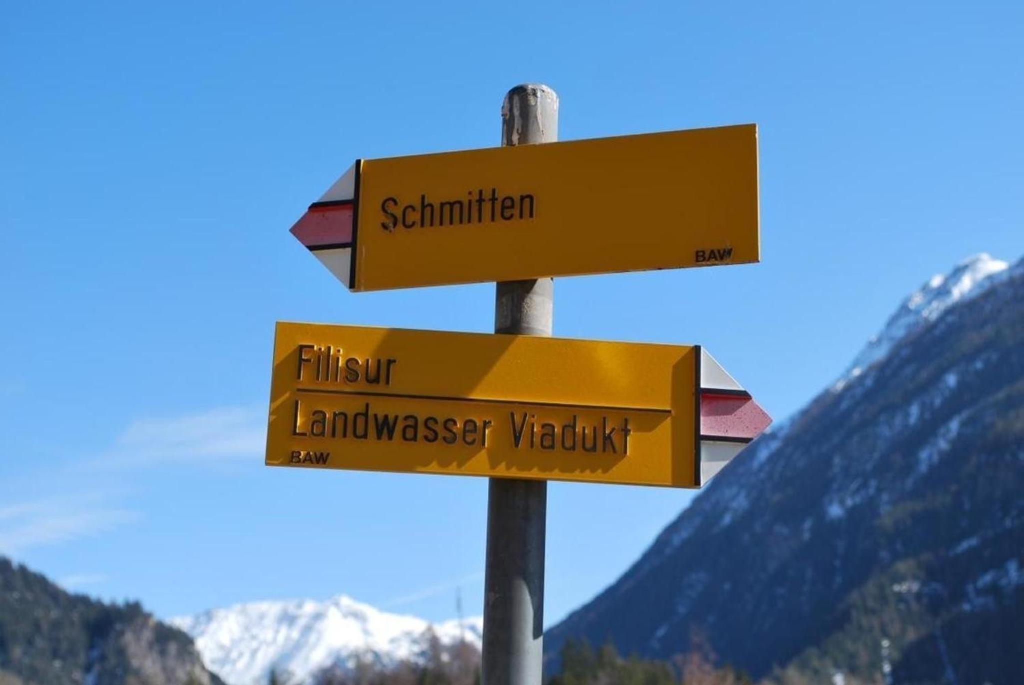 Blick Auf Herrliche Bergwelt