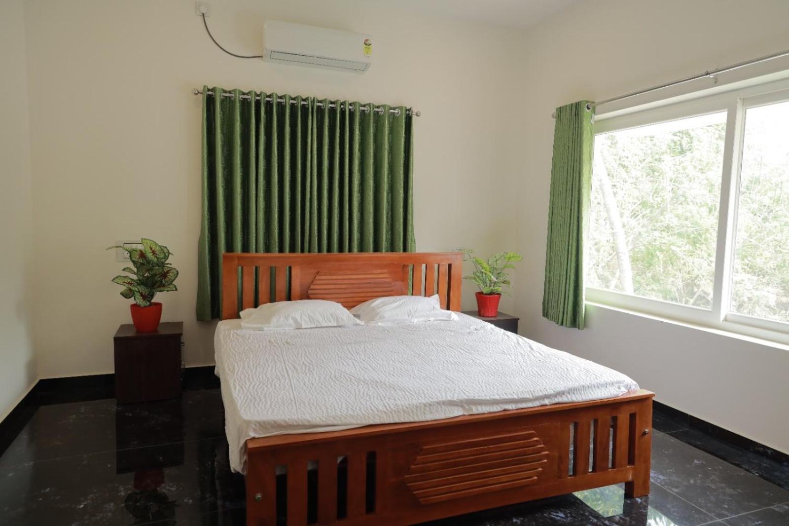 Thekkanatt HomeStay