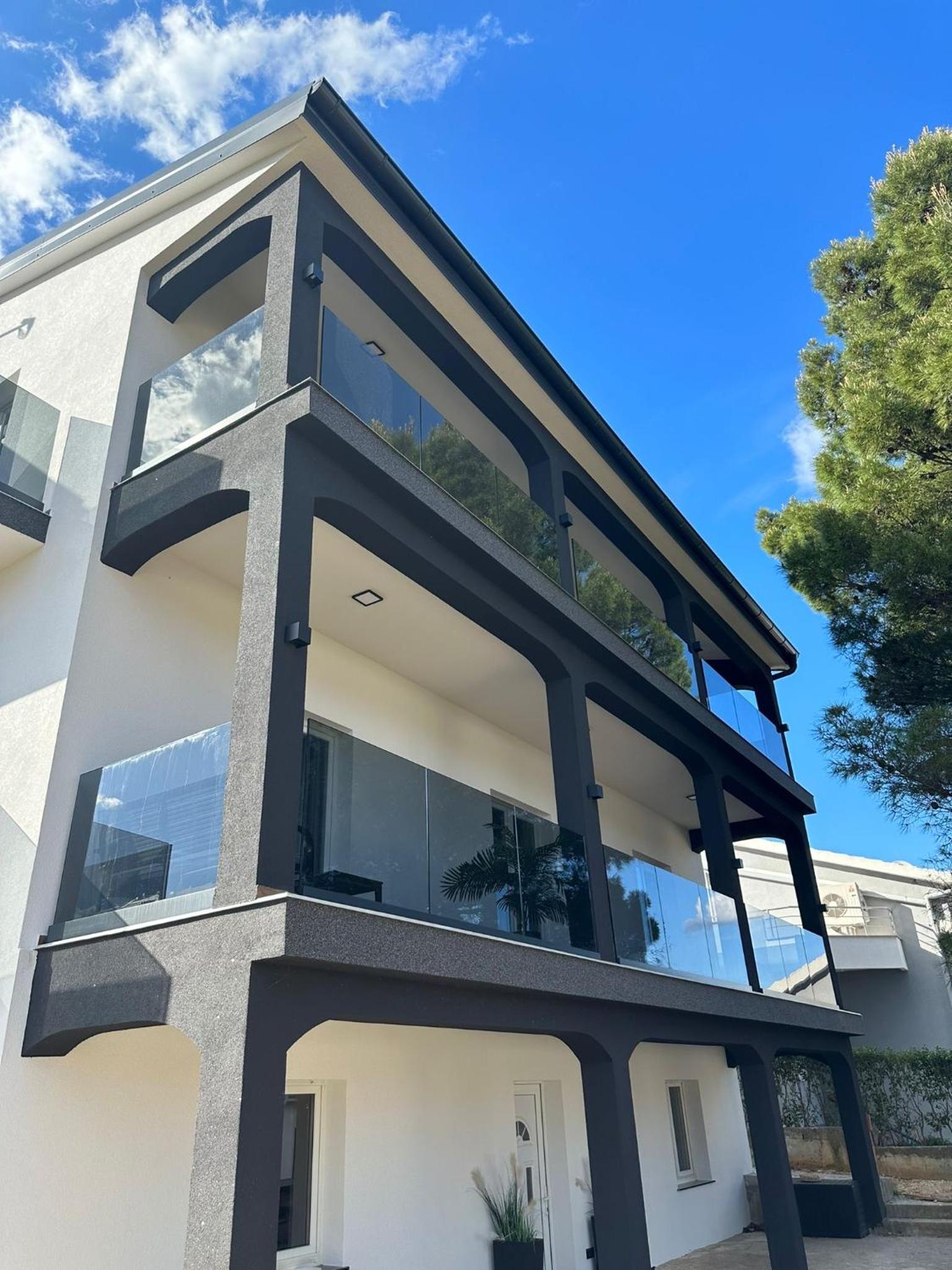 Sea Dreams Apartments