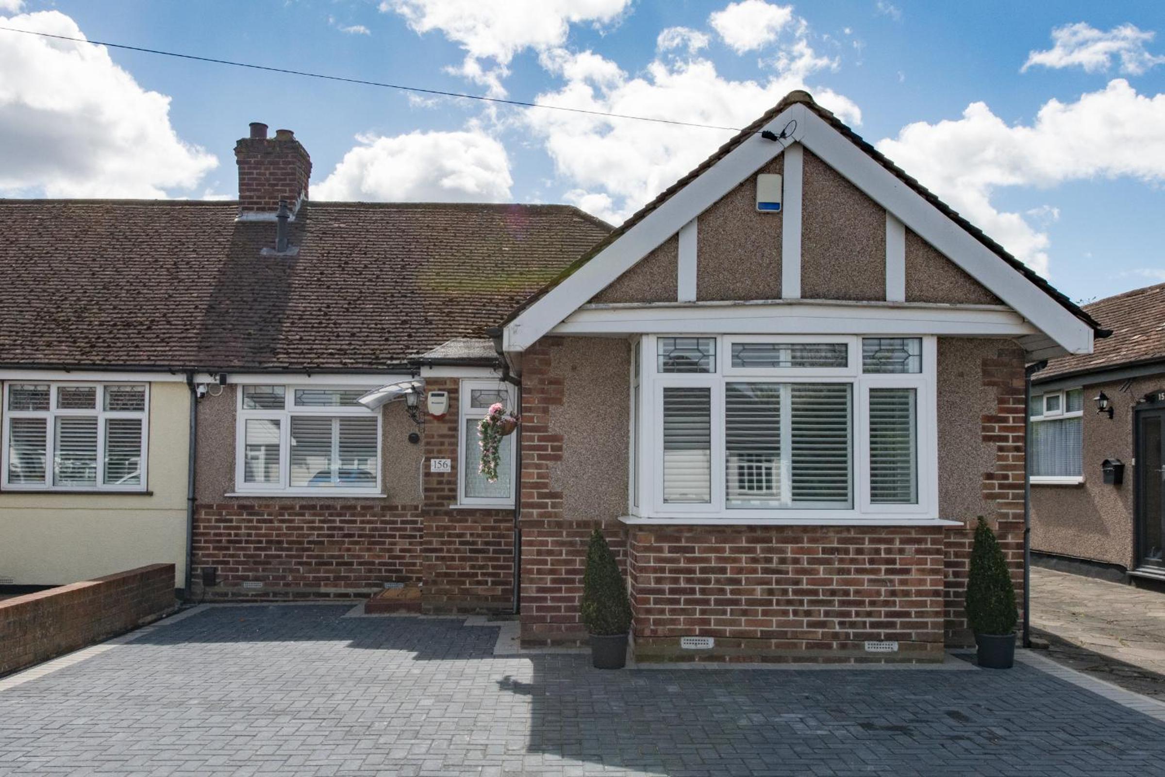 Cosy Family Home in Ruislip view 5