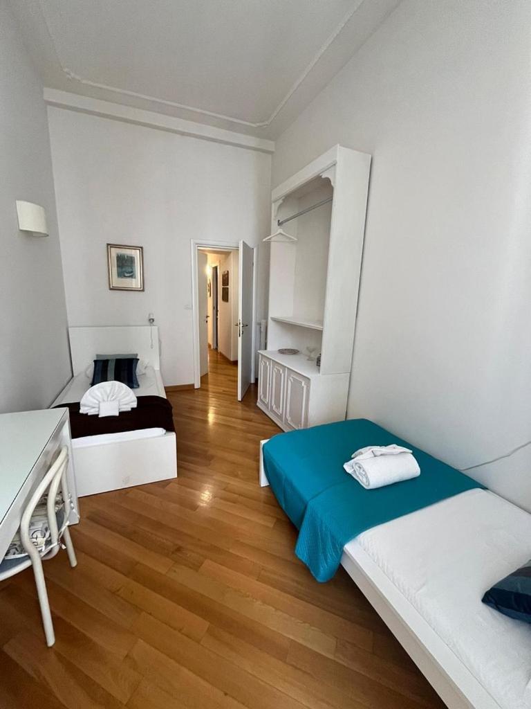 SAN PIETRO VATICAN AREA LARGE APARTMENT - near SUBWAY