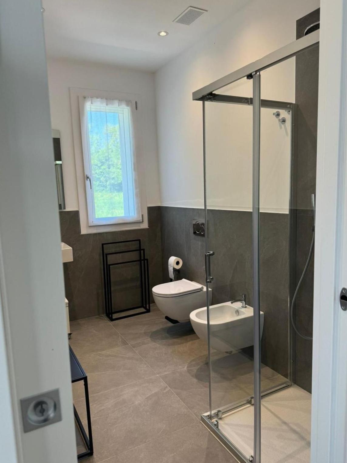Photo 79