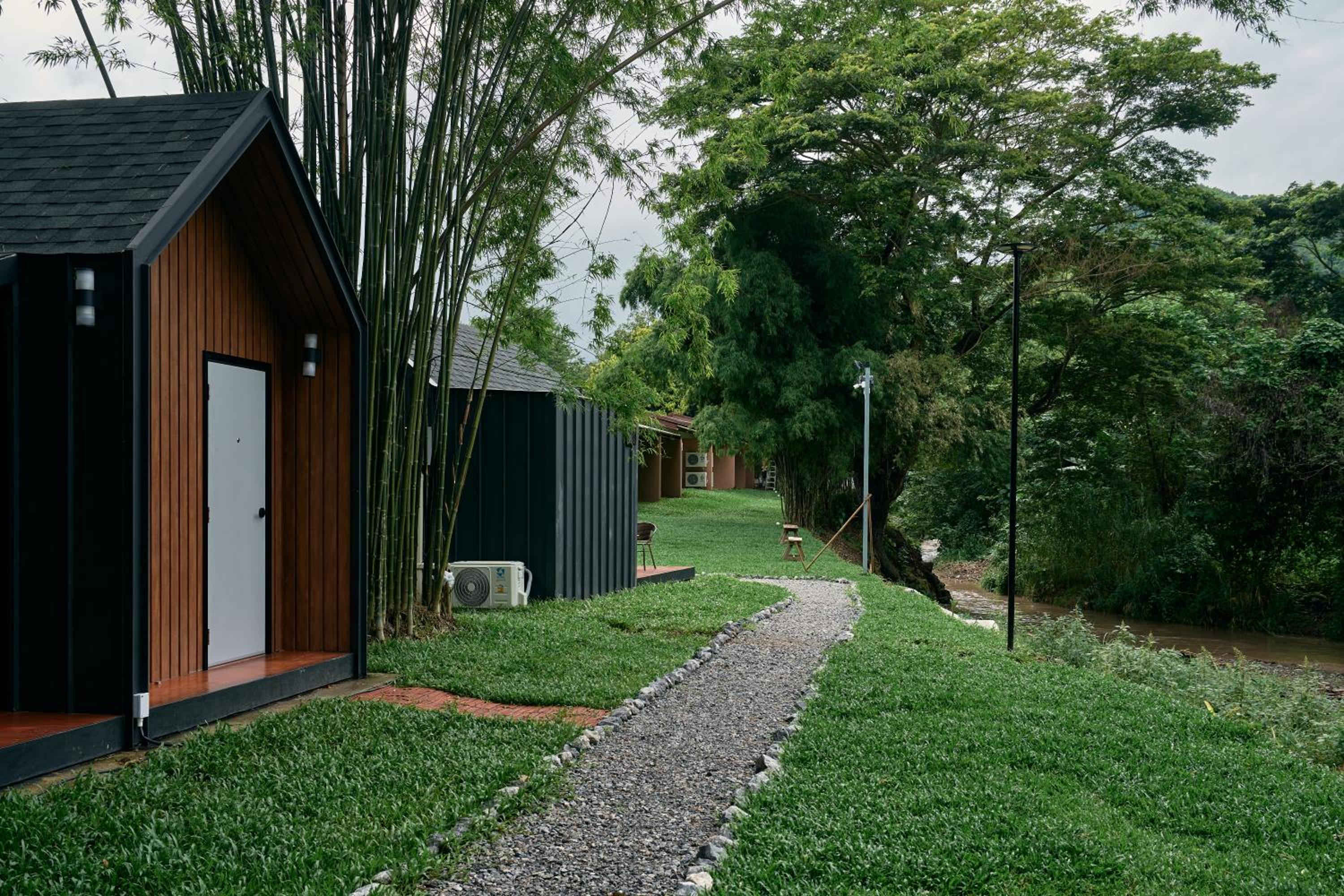 Baan Rai Santisuk