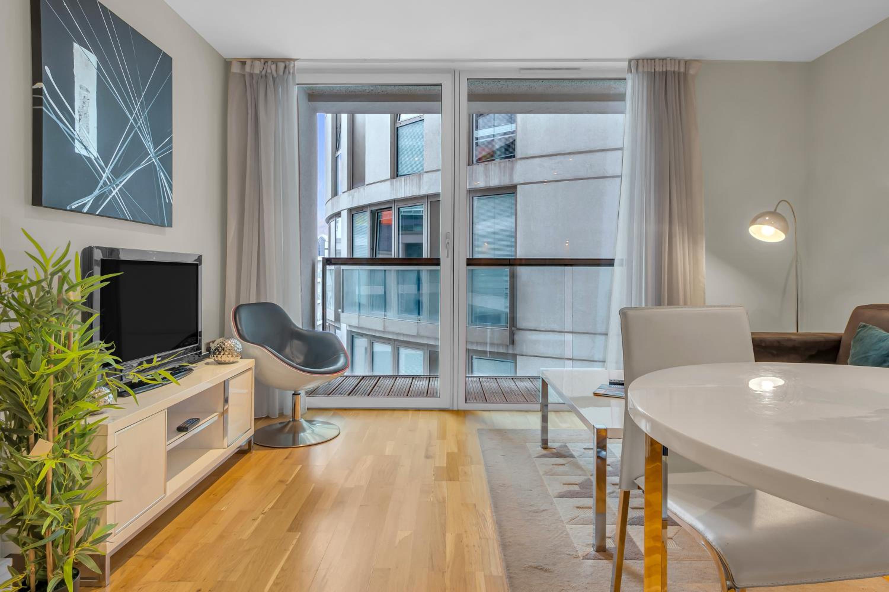 MySquare Lanterns Way Apartments at Canary Wharf