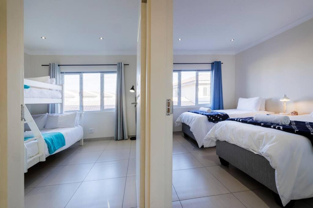 Comorant Self Catering view 3