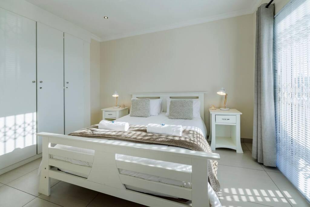 Comorant Self Catering view 5
