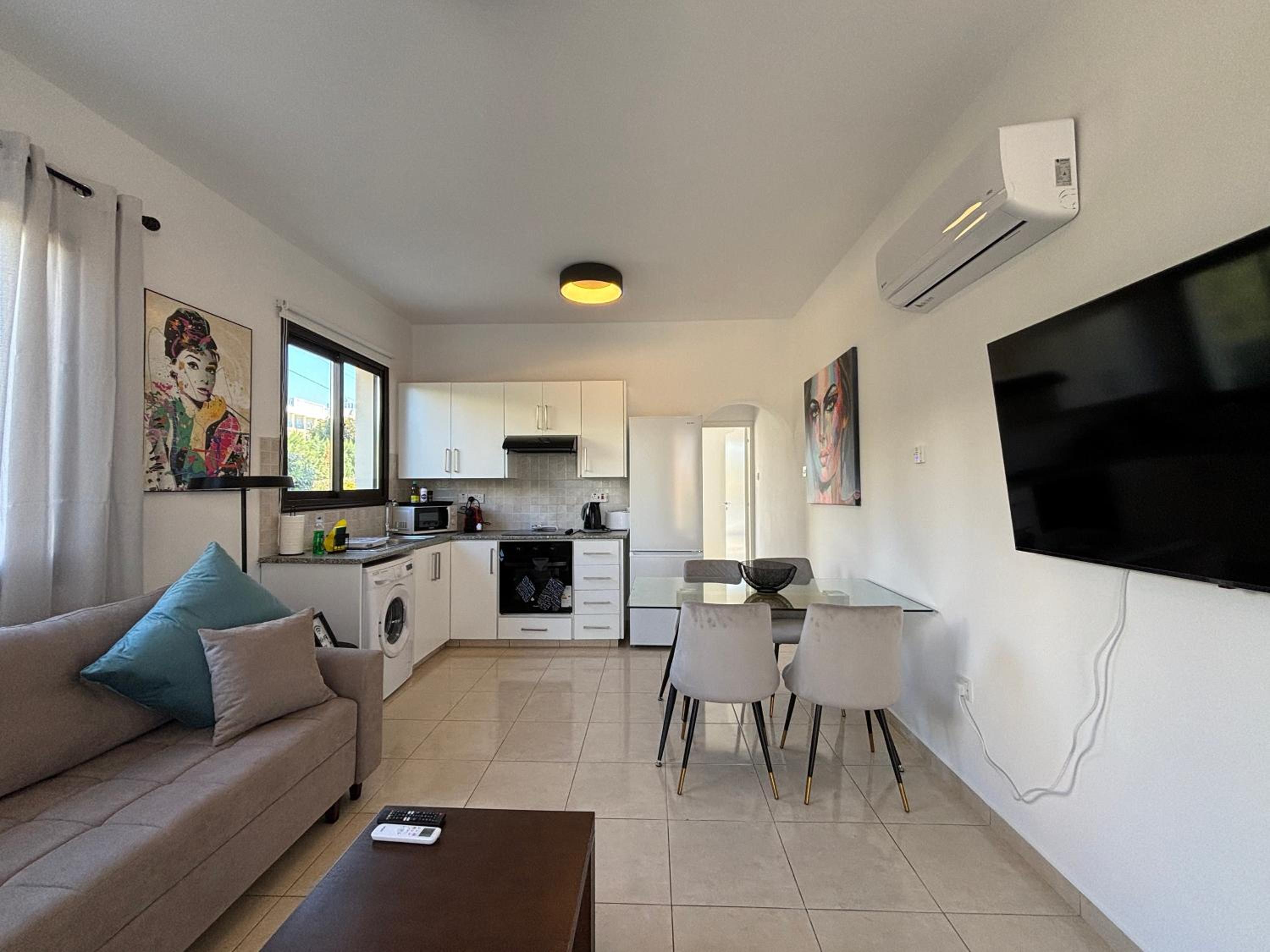 Faros Beach Seabreeze 1B, Pool, Seaside, Paphos