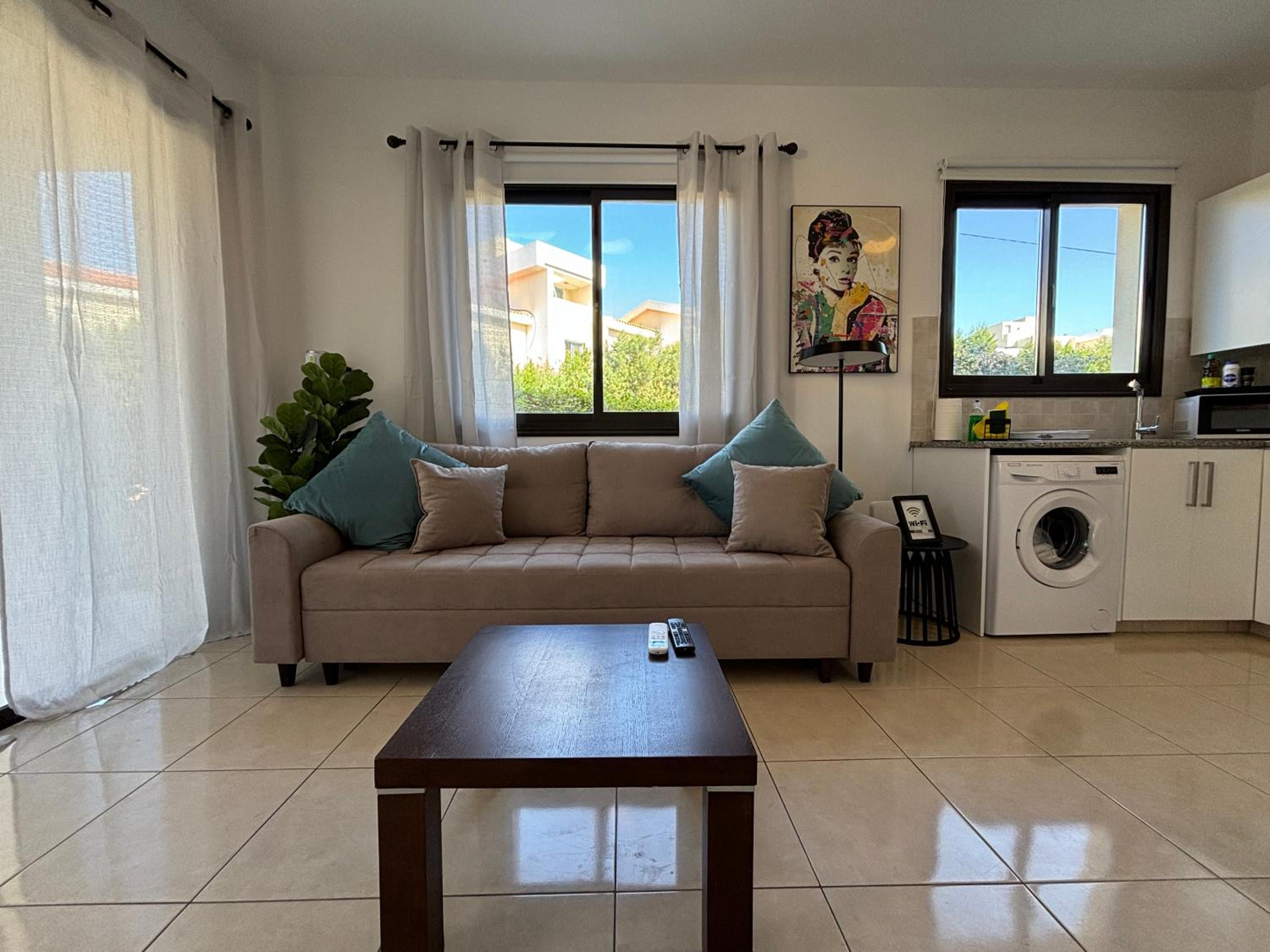 Faros Beach Seabreeze 1B, Pool, Seaside, Paphos