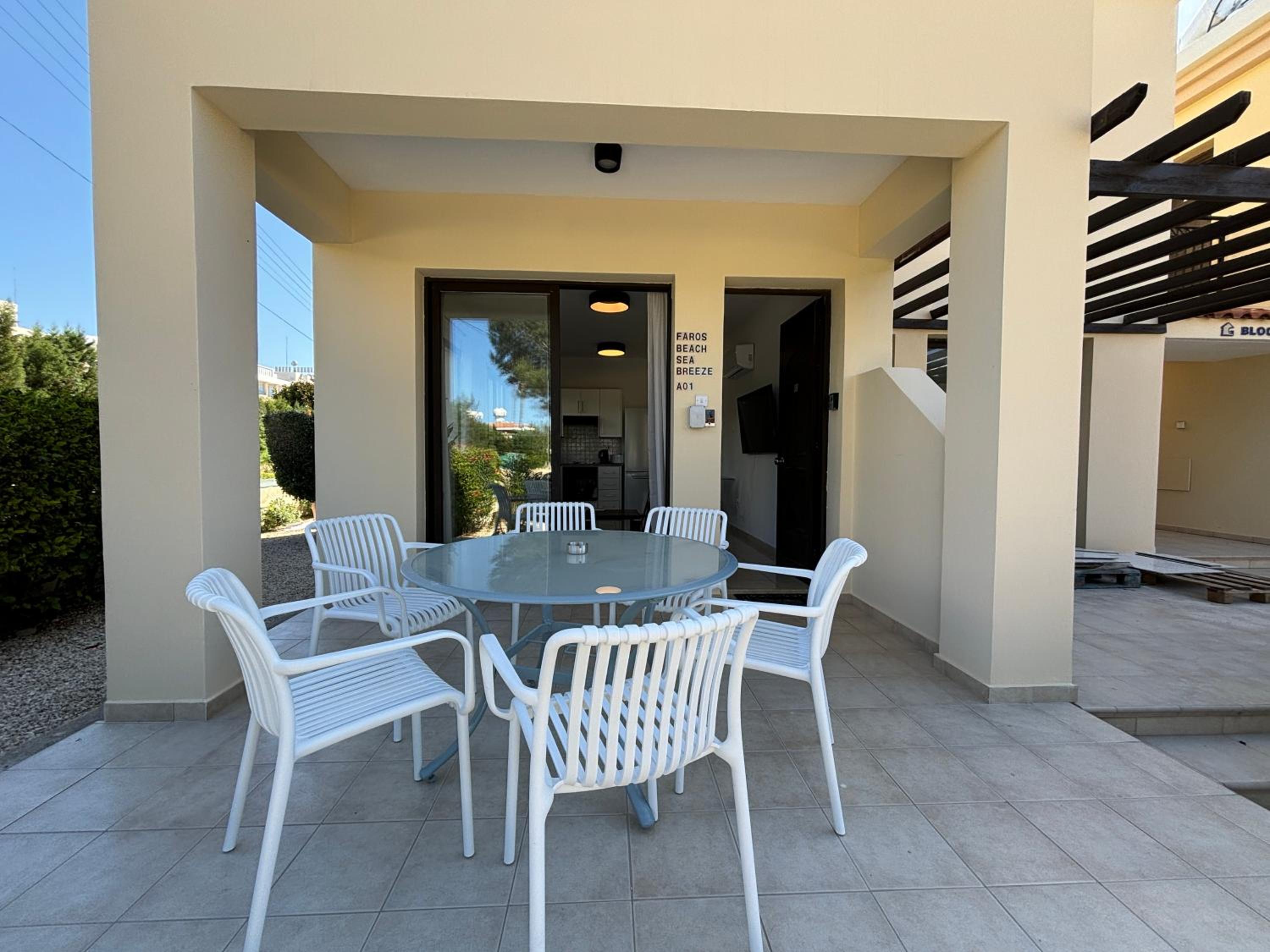 Faros Beach Seabreeze 1B, Pool, Seaside, Paphos