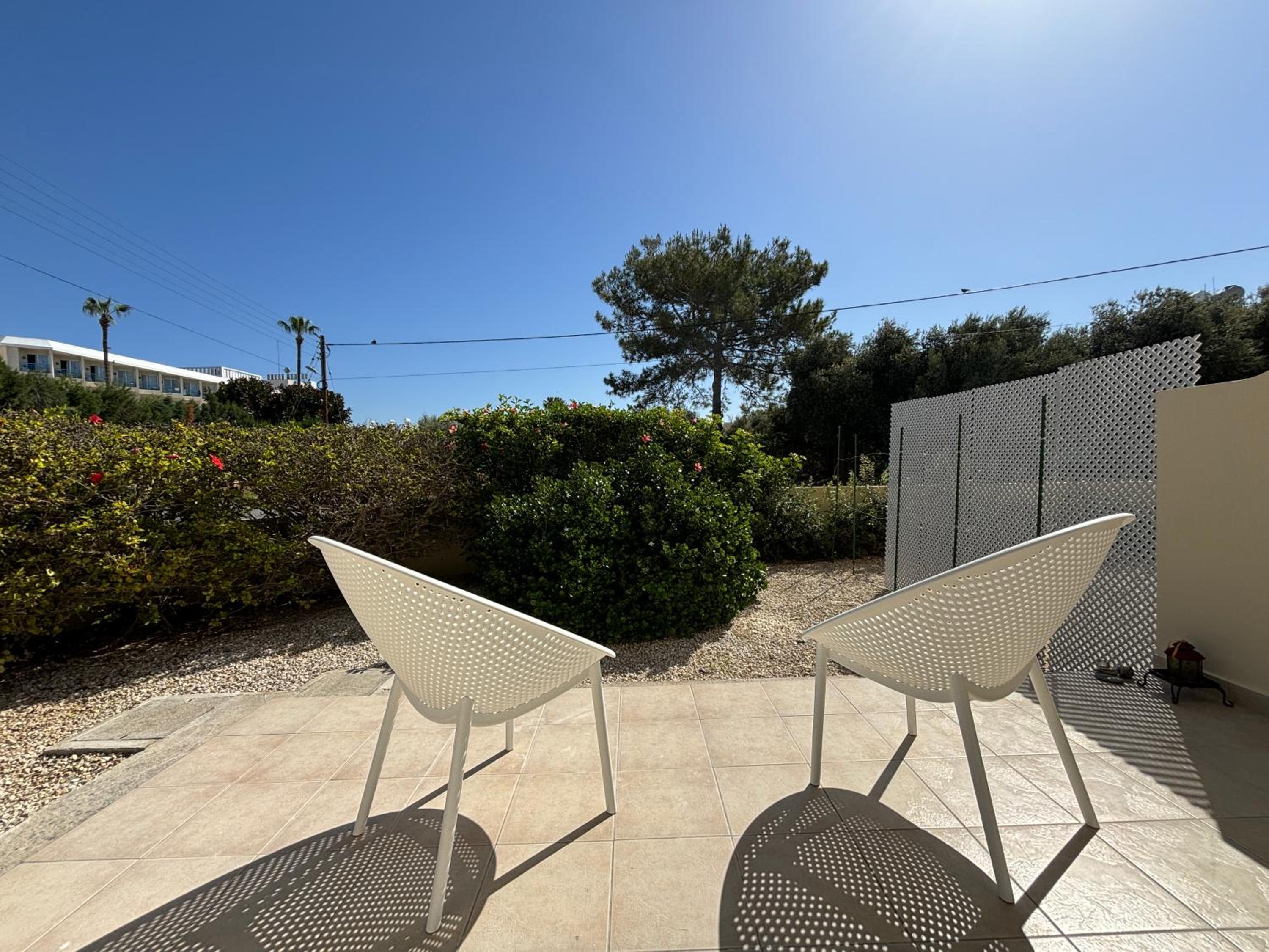 Faros Beach Seabreeze 1B, Pool, Seaside, Paphos