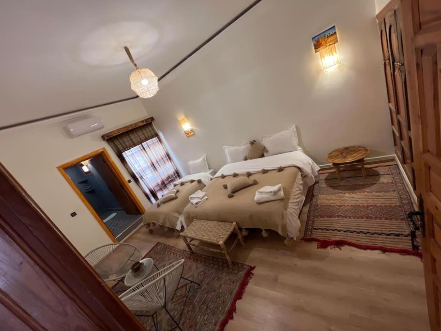 RIAD TUMAST