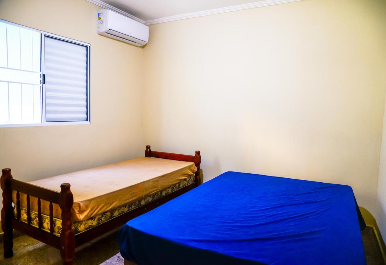 Casa a 950m da Praia Martim de Sa - Caraguatatuba