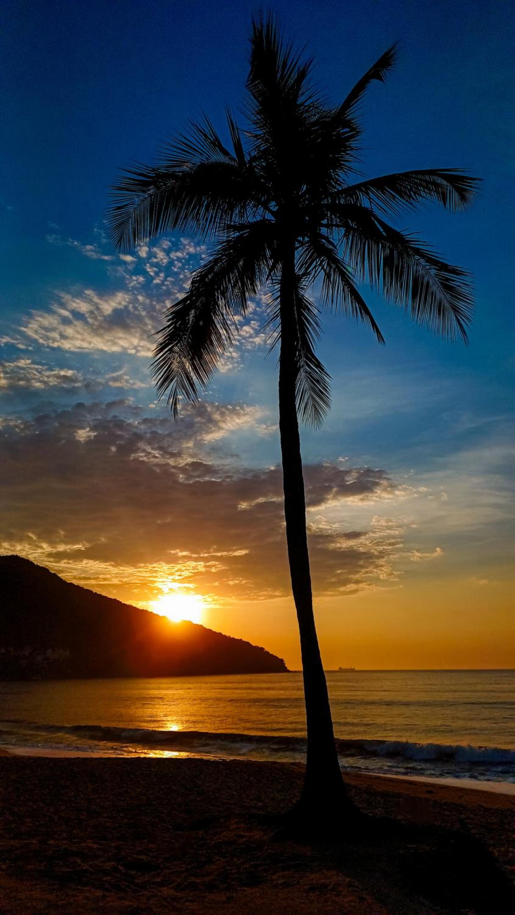 Casa a 950m da Praia Martim de Sa - Caraguatatuba