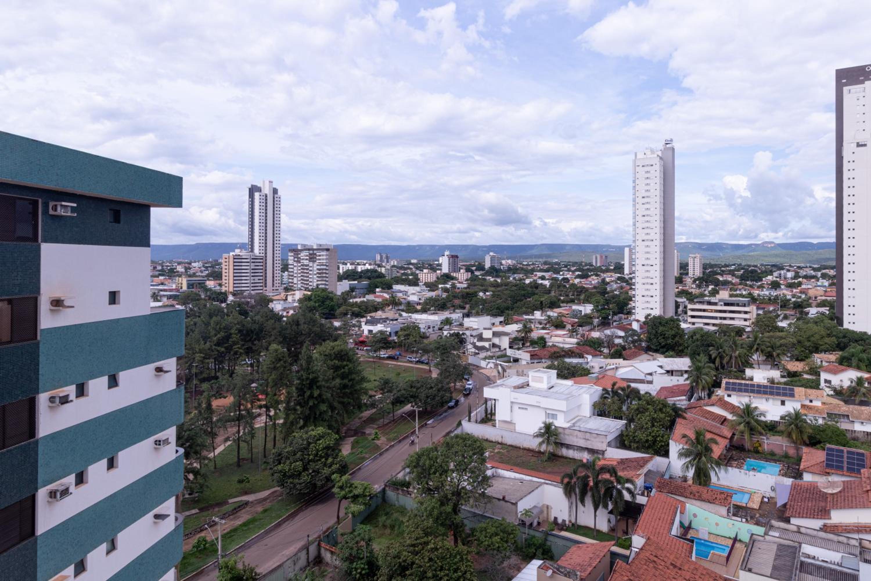PALMAS EXPERIENCE - FLAT NASCER DO SOL, no centro, vista serra!
