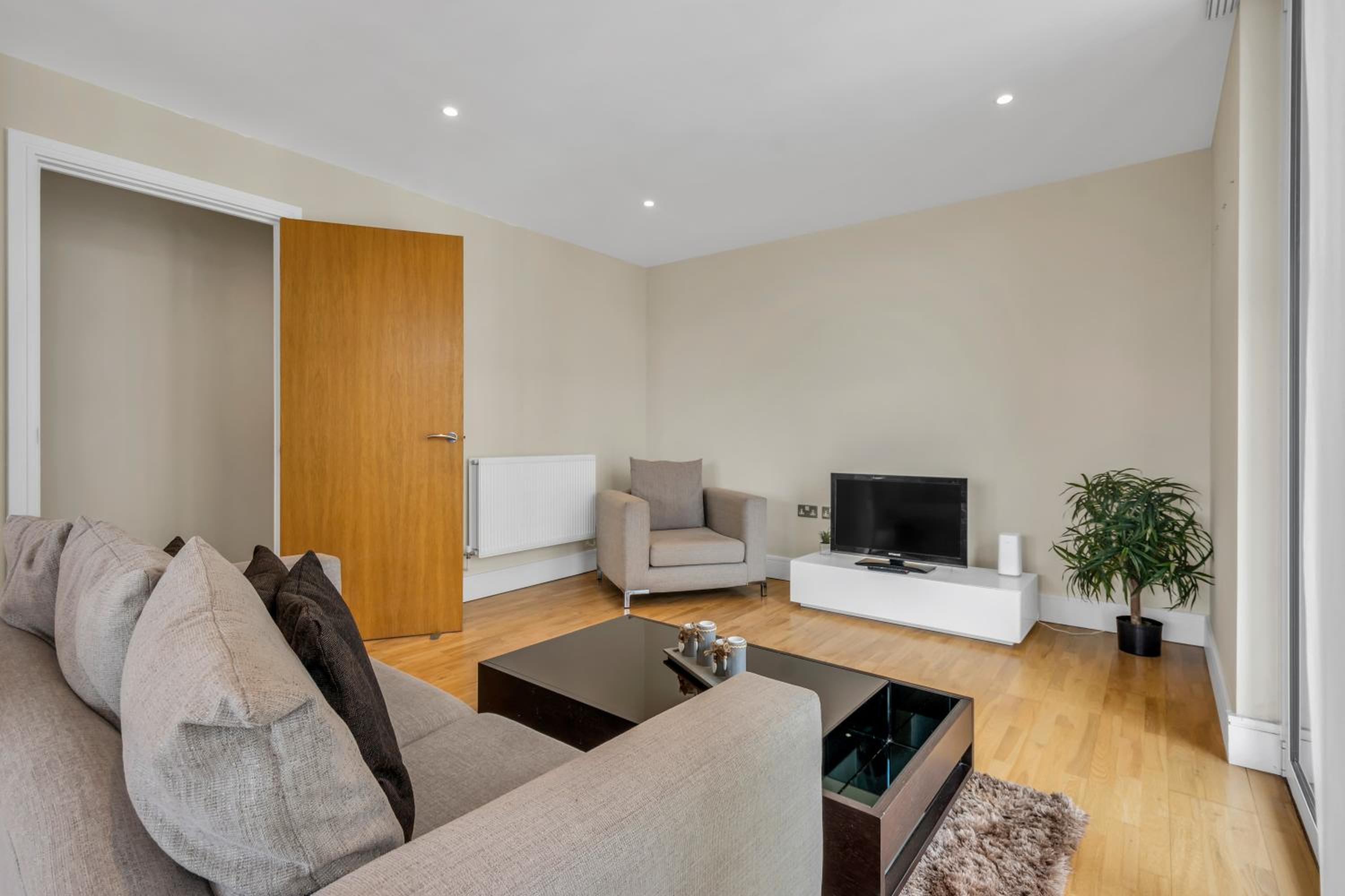 MySquare Lanterns Way Apartments at Canary Wharf