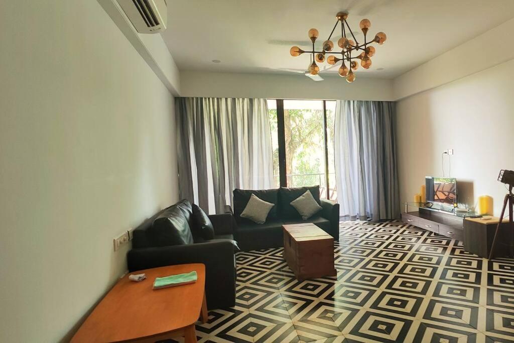 Luxury Apartment w infinity pool nr Candolim beach
