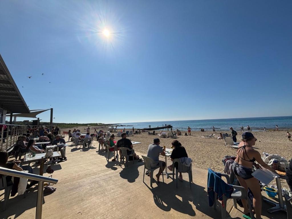 Faros Beach Seabreeze 1B, Pool, Seaside, Paphos