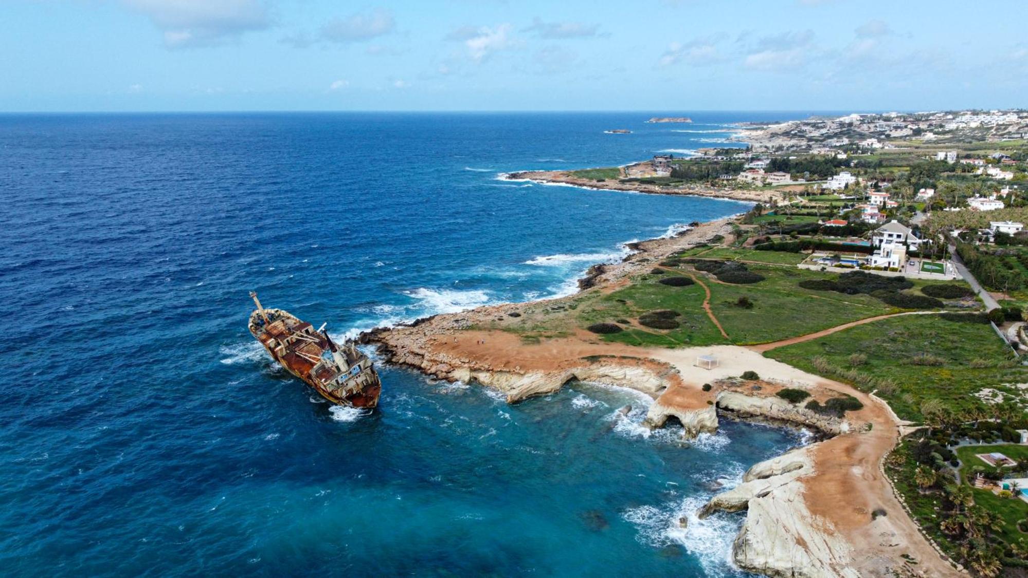 Faros Beach Seabreeze 1B, Pool, Seaside, Paphos