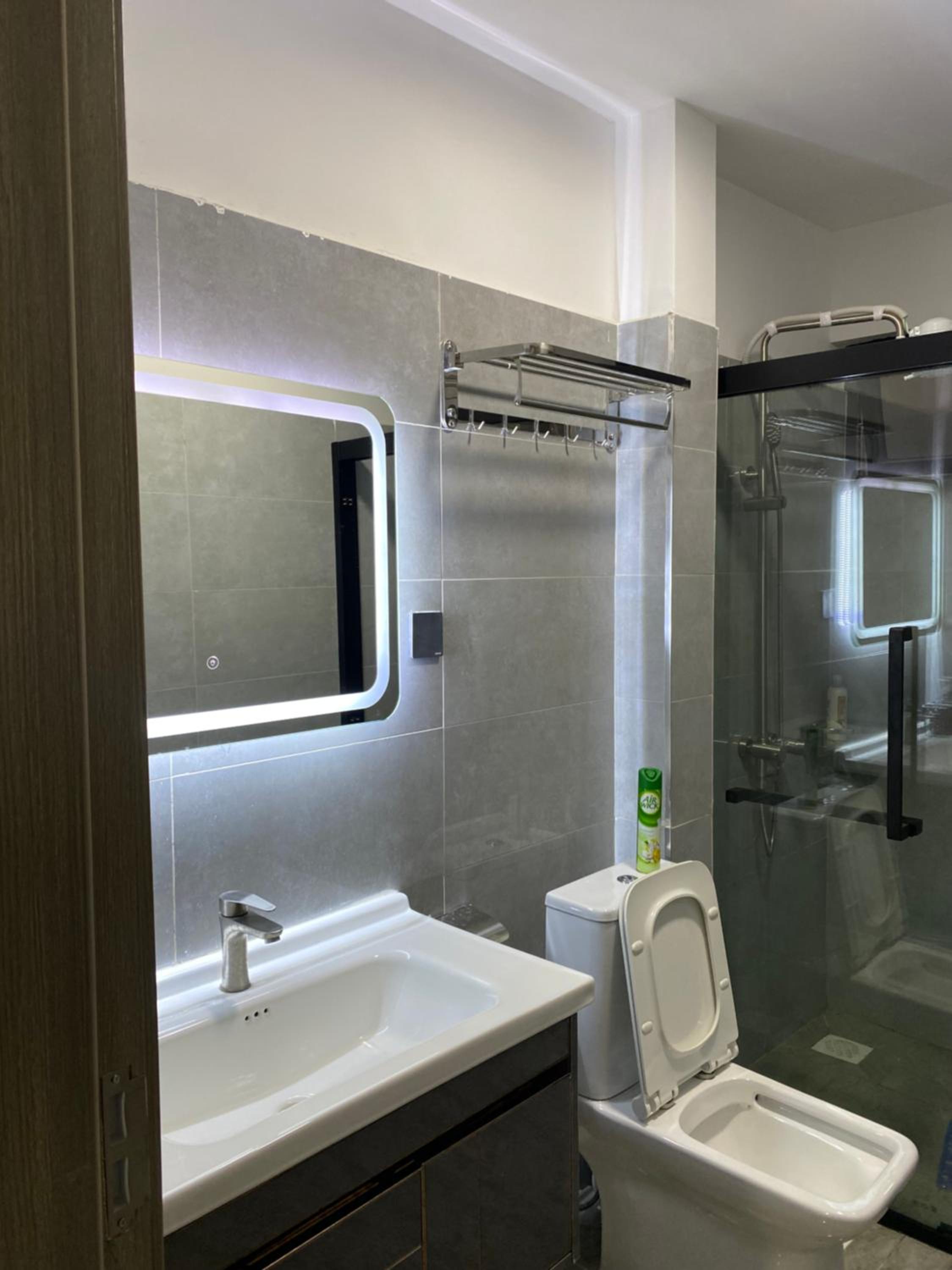 Modern 2 bedroom in the heart of kilimani view 3
