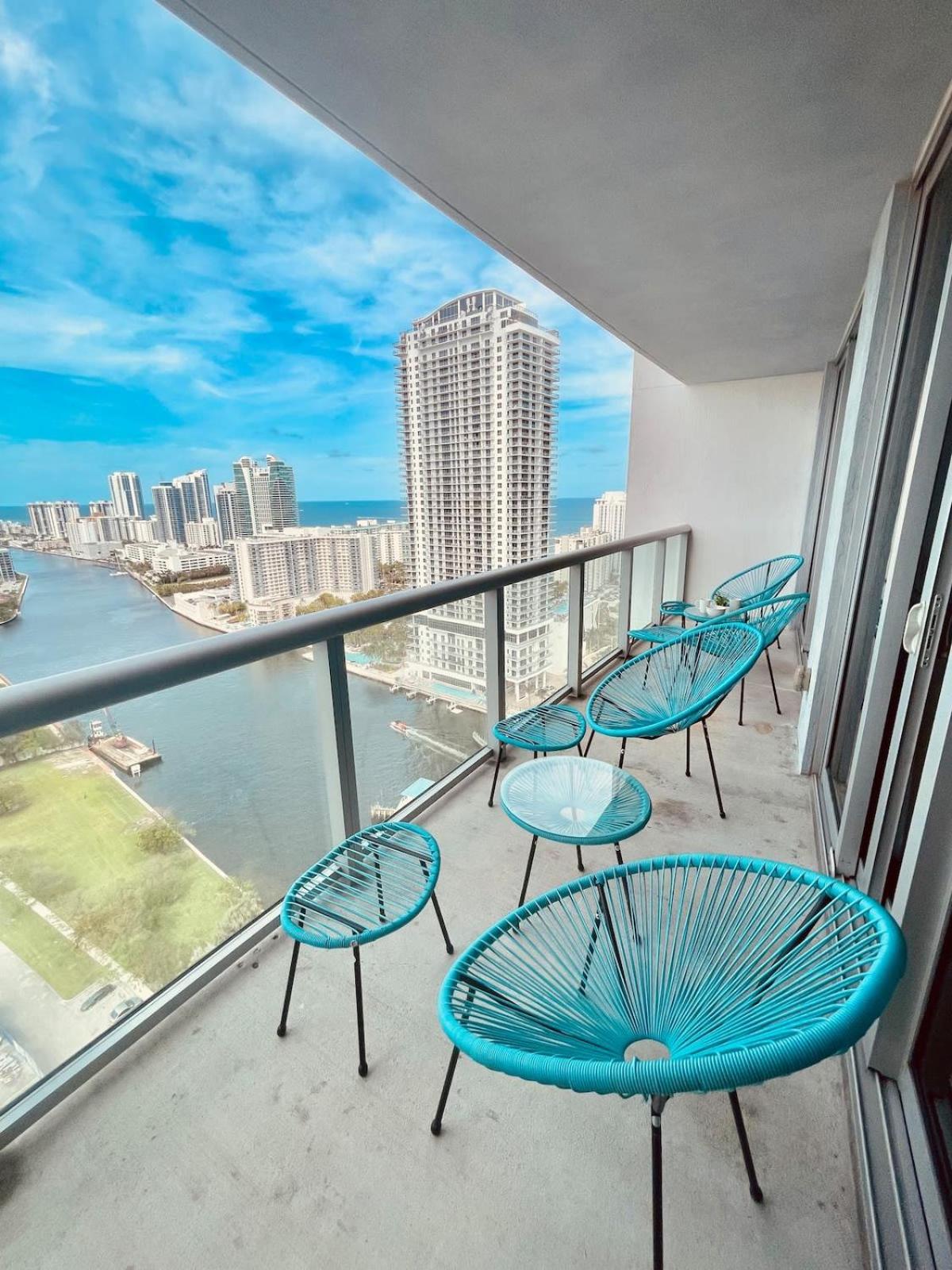 Beachwalk -1 Bedroom W-Kitchen and Great Views