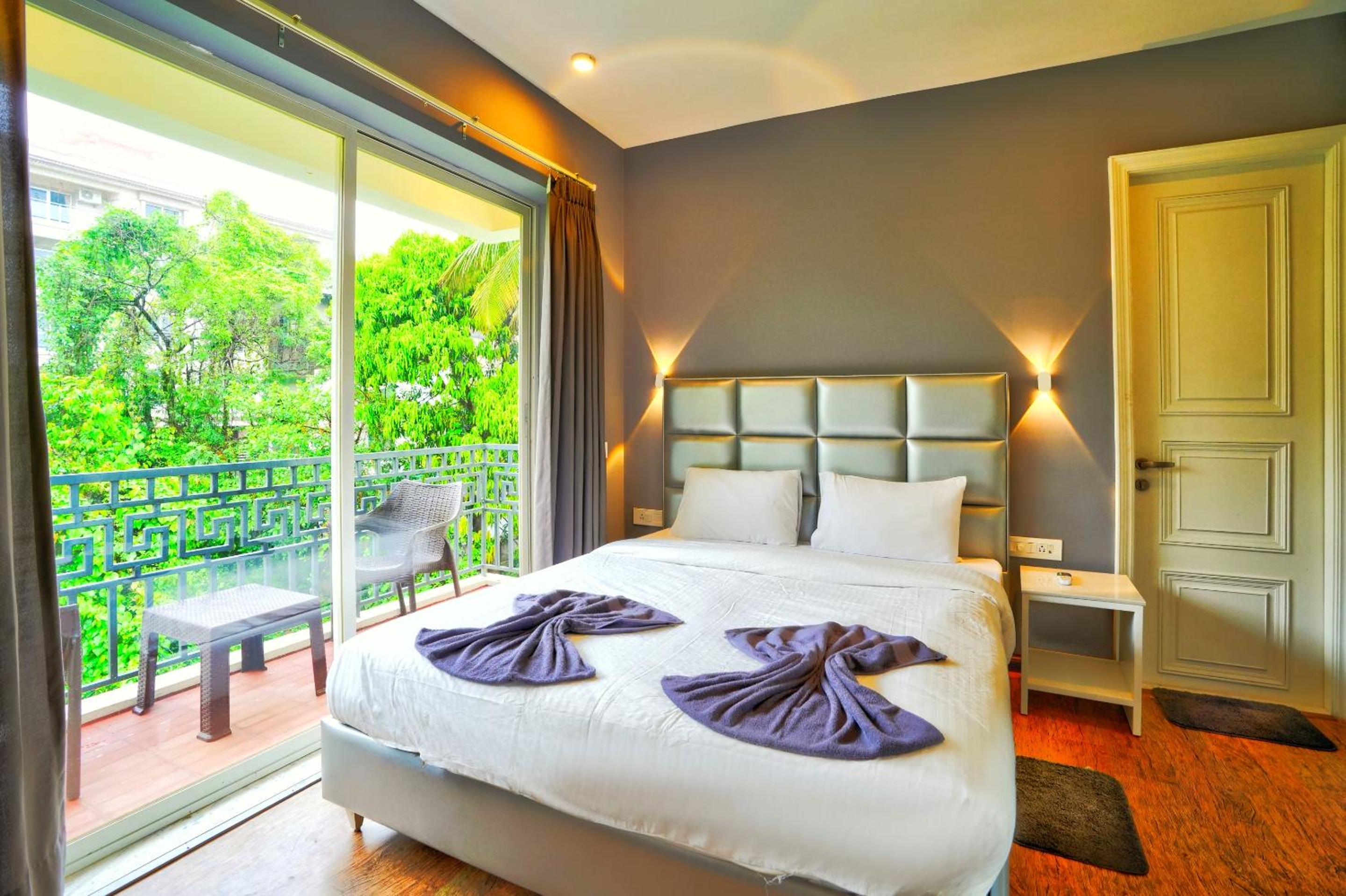 Espaca luxury serviced apartments with pool in north Goa view 5