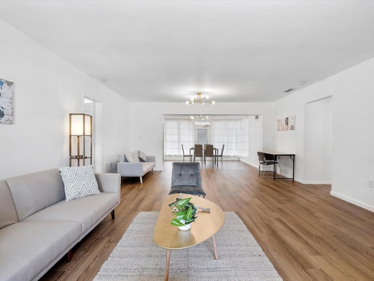 3BR Newly Renovated In Miami 15 Min To Beach