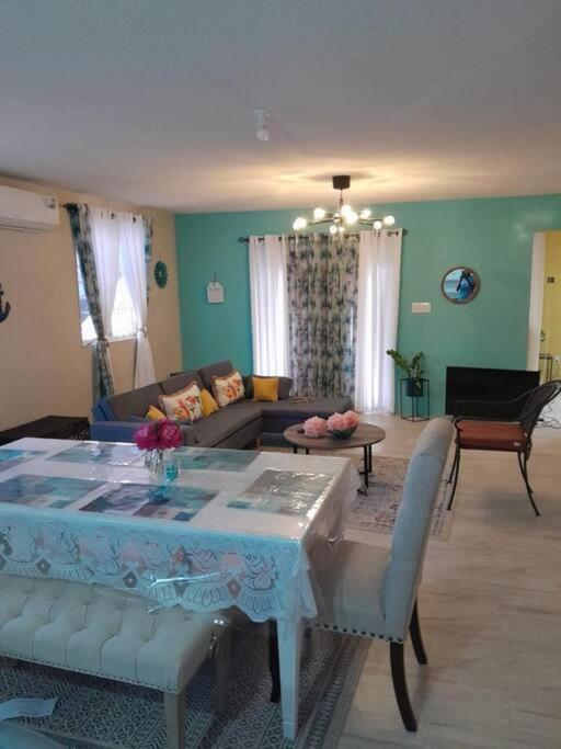 Lea view cottage