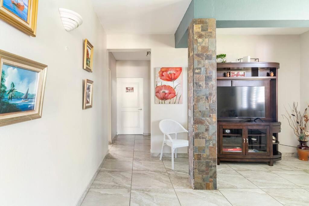 Relax Home Plenty Space Near The Airport - 4min