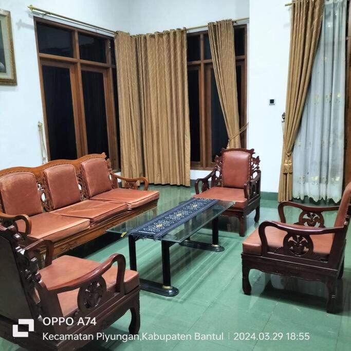Pringgondani Homestay