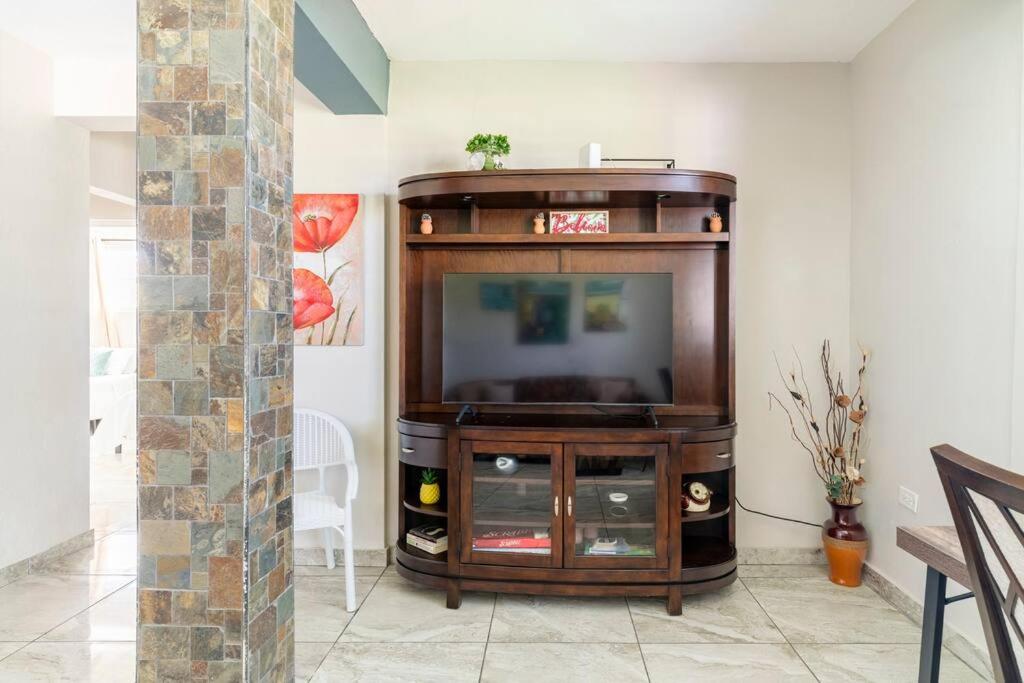 Relax Home Plenty Space Near The Airport - 4min