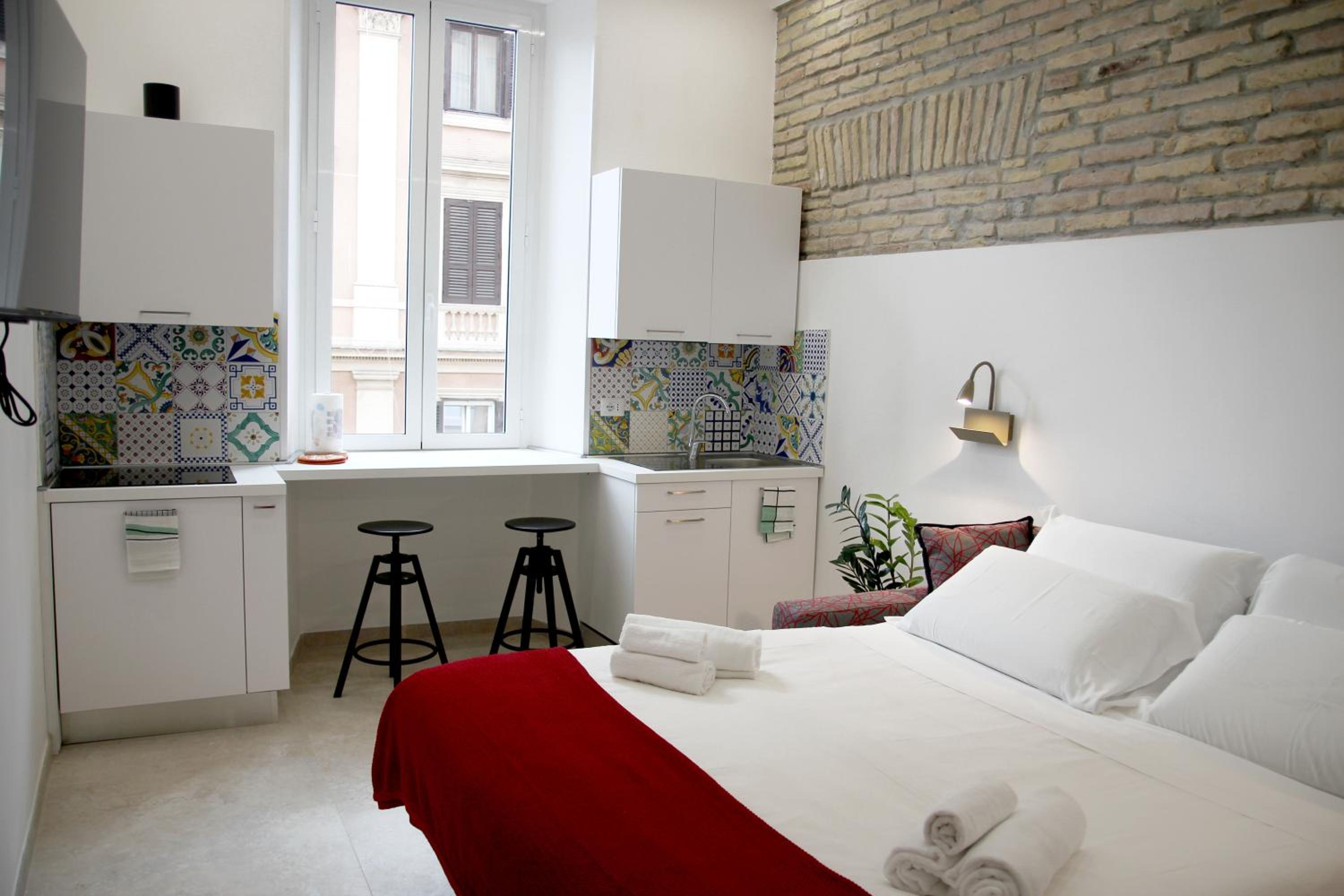 New Joyful Guest House