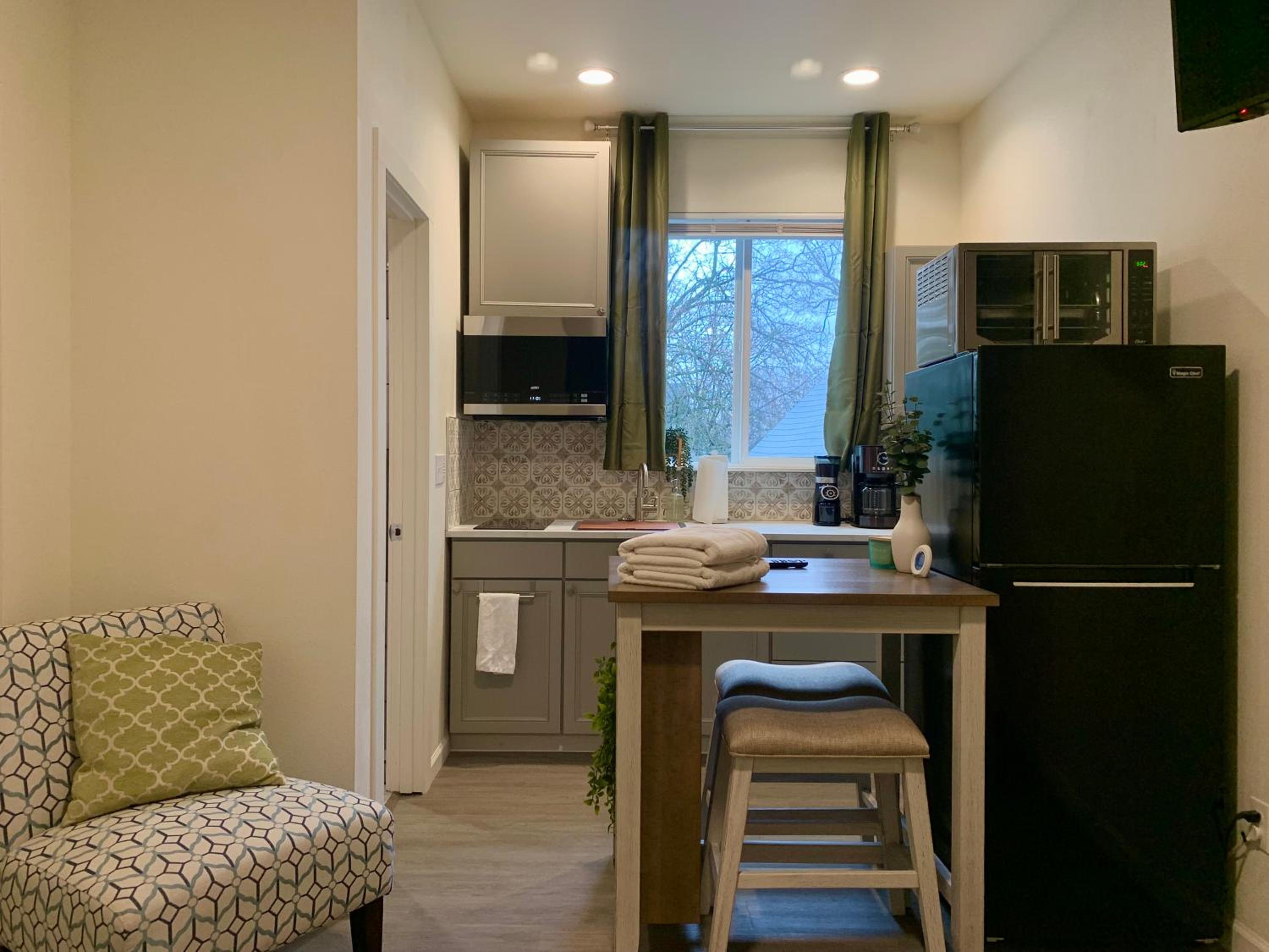 The Asbury House Guest Rentals view 3