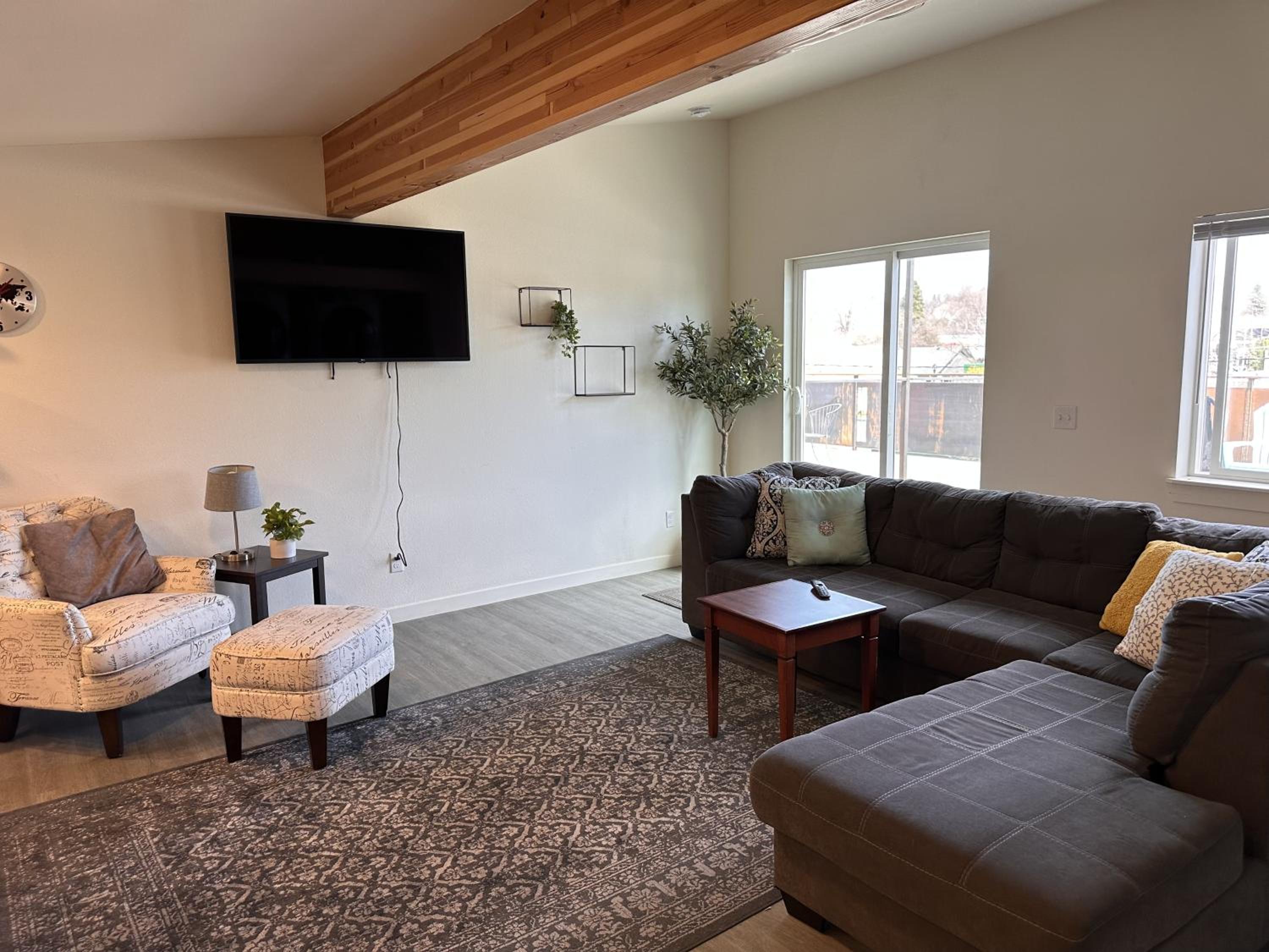 The Asbury House Guest Rentals view 4