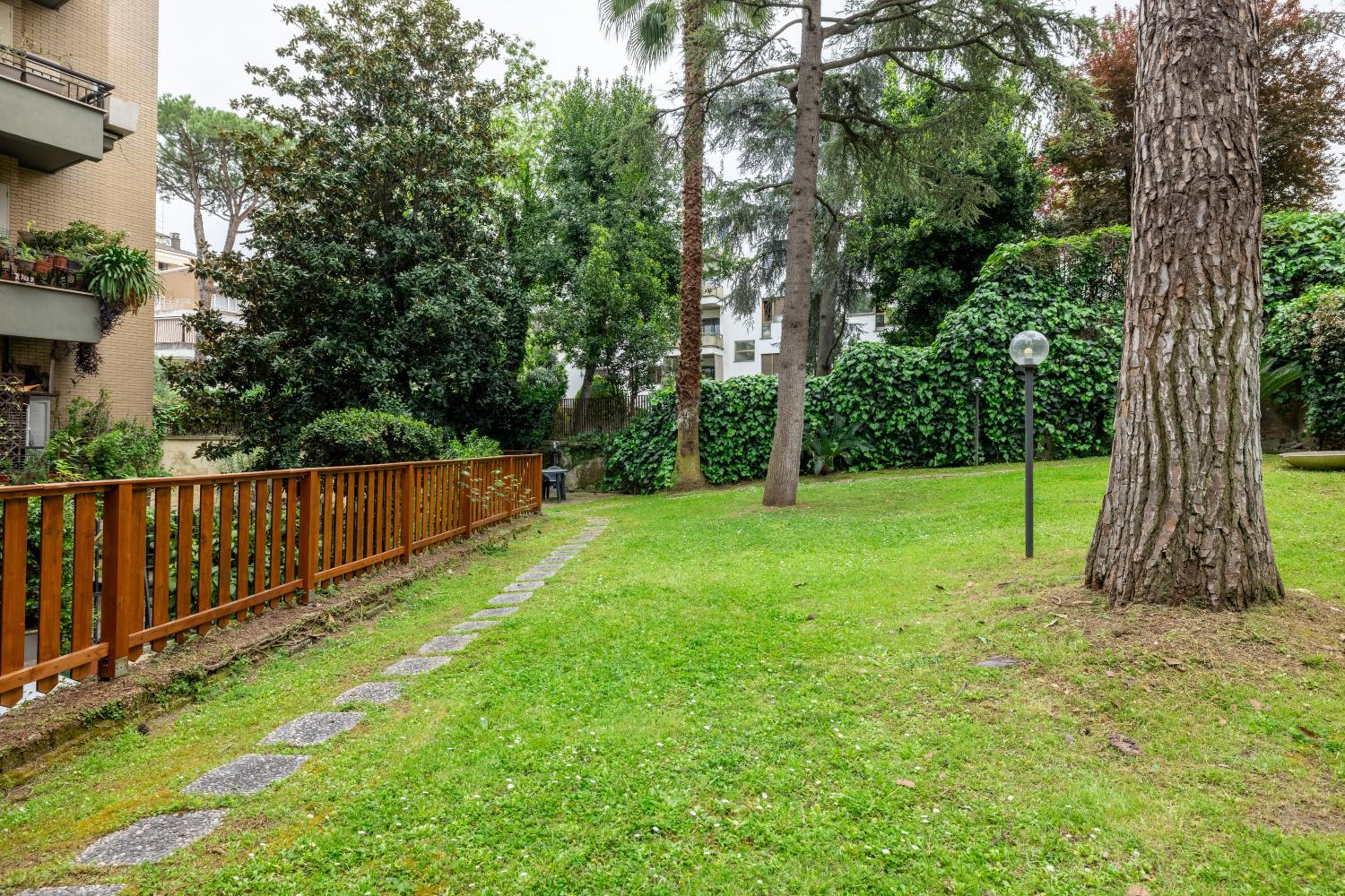 Vatican home garden by Varental