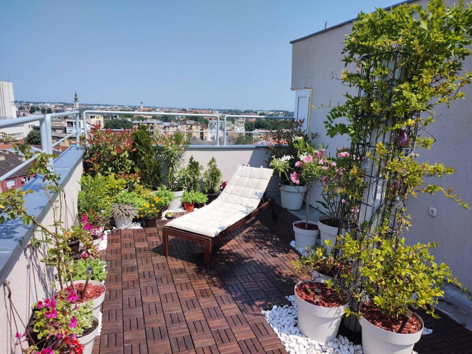 Penthouse apartment view 4