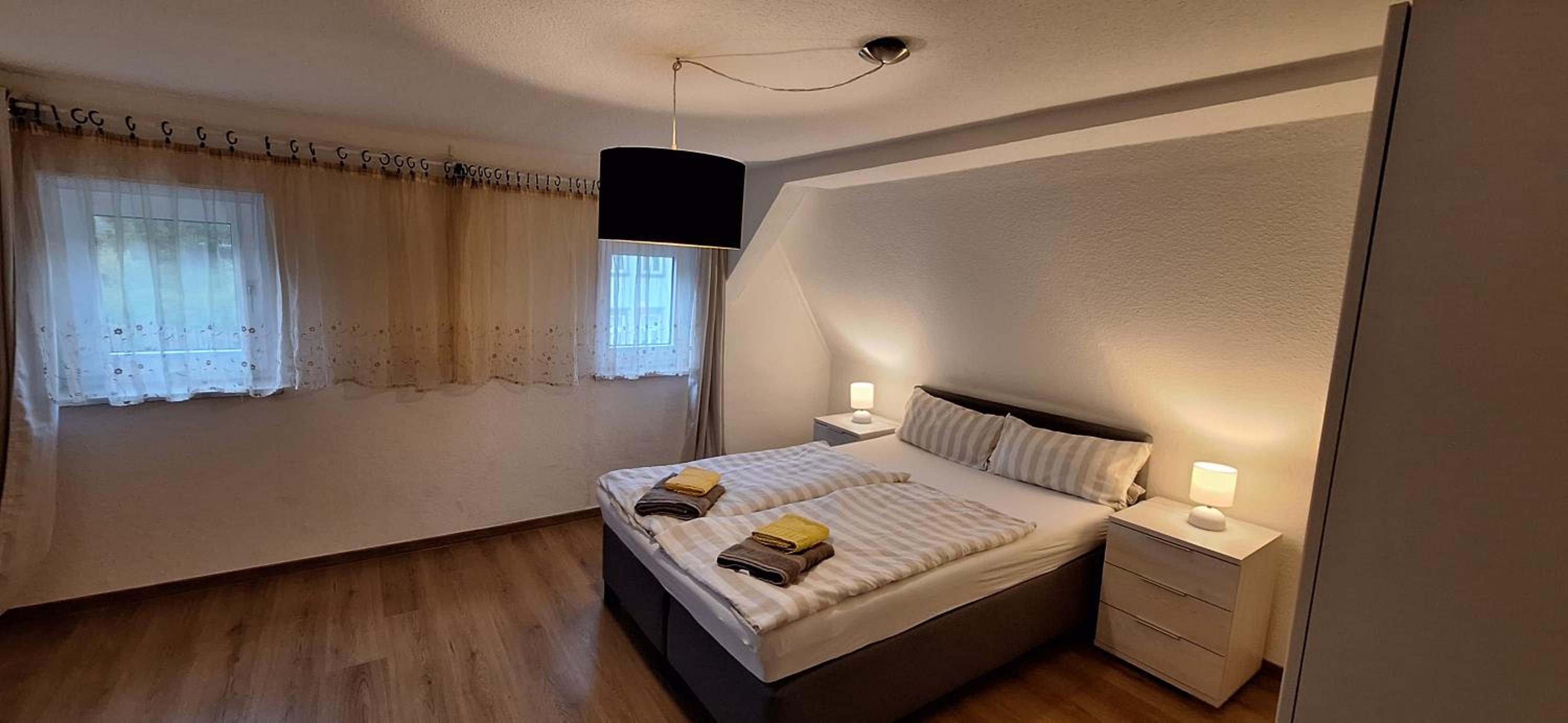 MaiFerien Harz - Haus Silberquelle 210 qm - bis 14 Personen- Großes Haus für Gruppen mit 6 Schlafzimmern