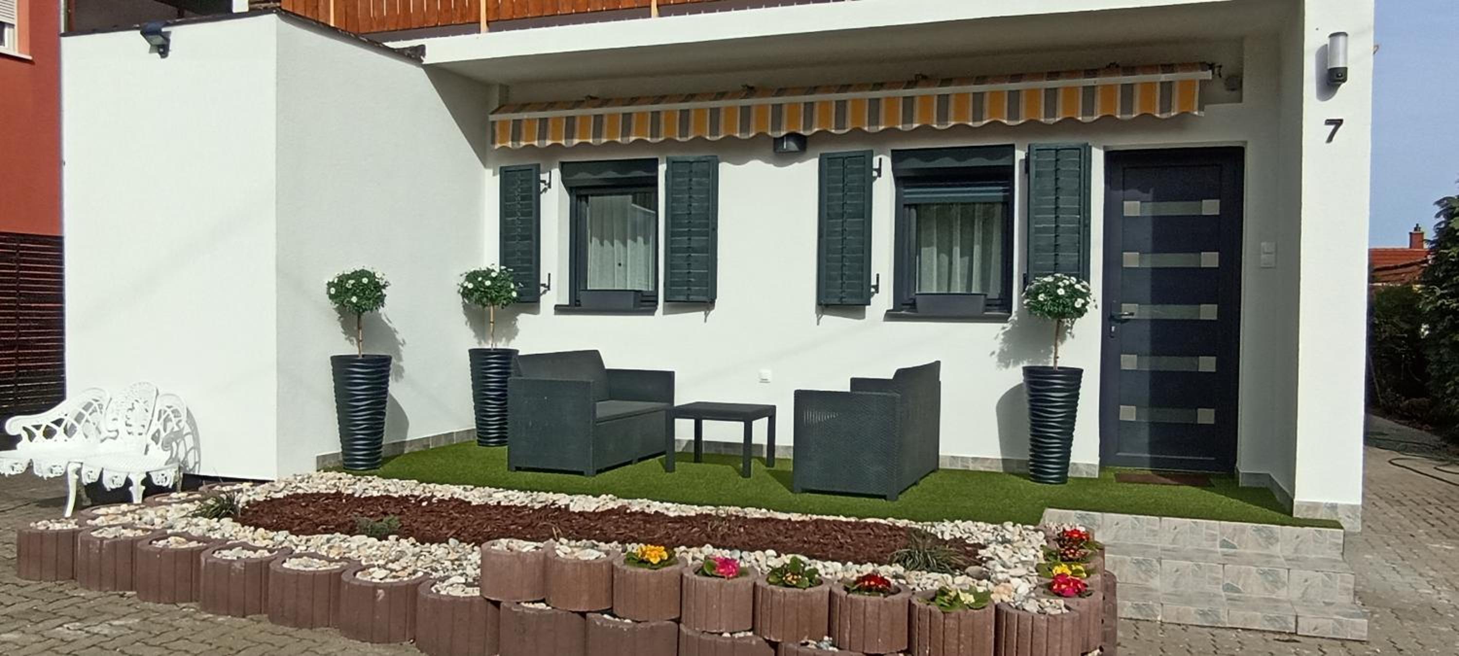 Nyírfa Apartmanház