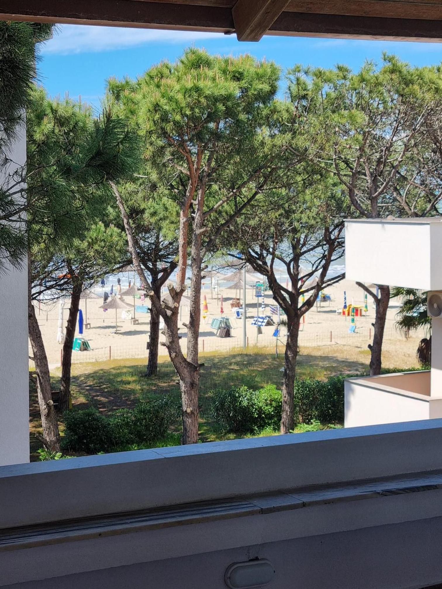 Beachfront BLUE WAVE SPA VILLA in Private Villa Resort Qerret, Albania